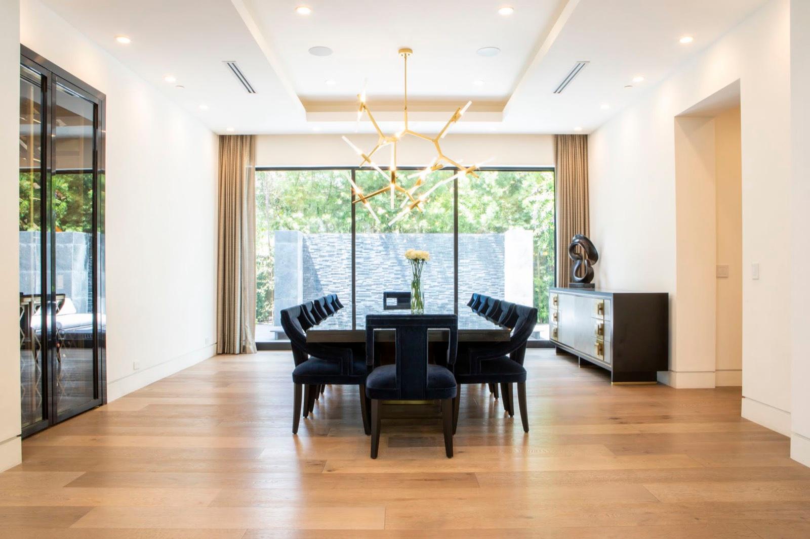 Samira Modern Glam Mansion — photo 1
