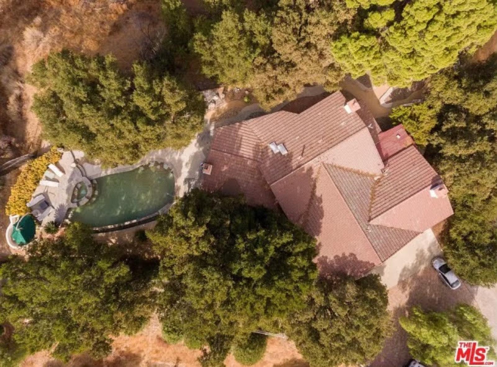 Santa Clarita Retreat — photo 10