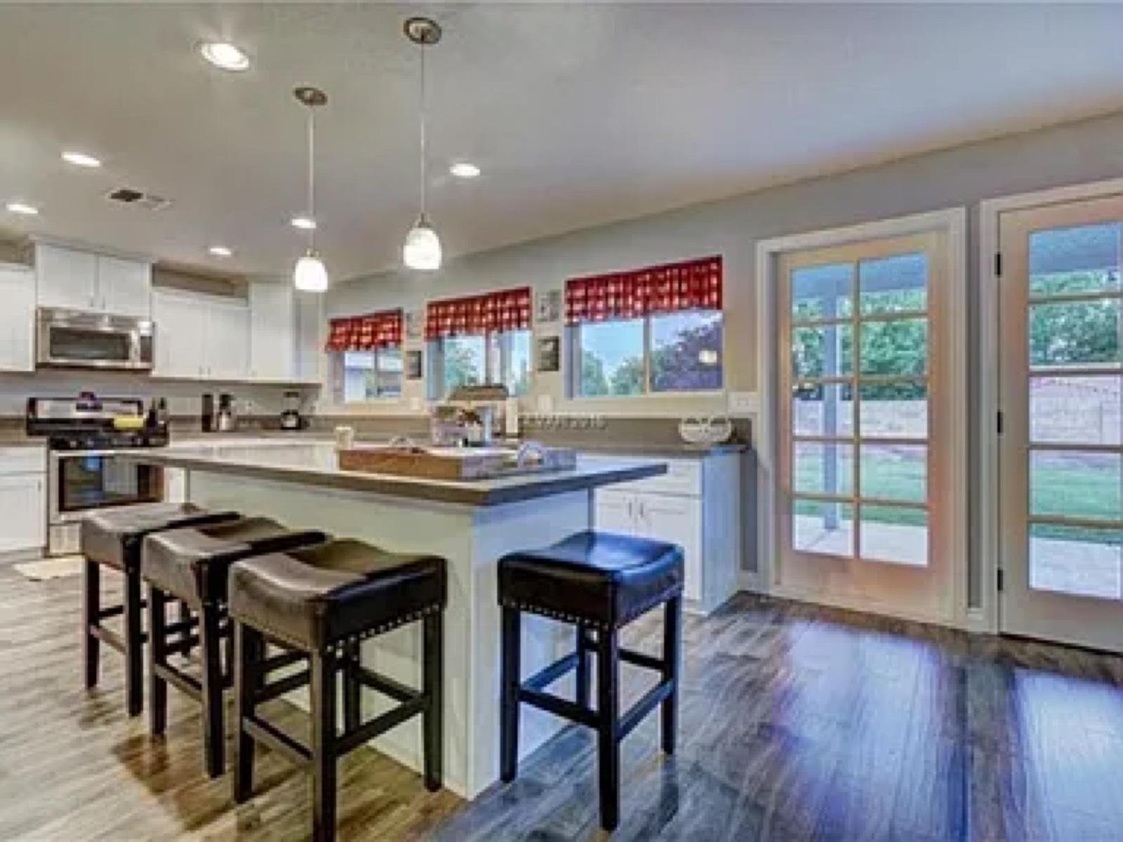 Sassy Large Lv Home — photo 7