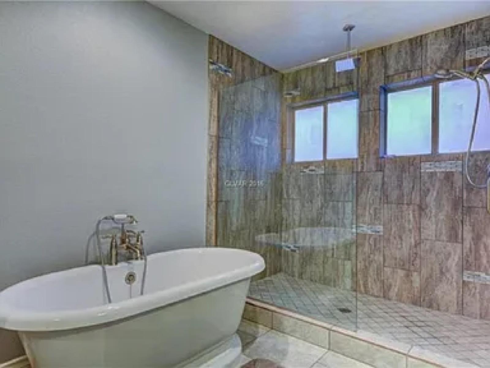 Sassy Large Lv Home — photo 9