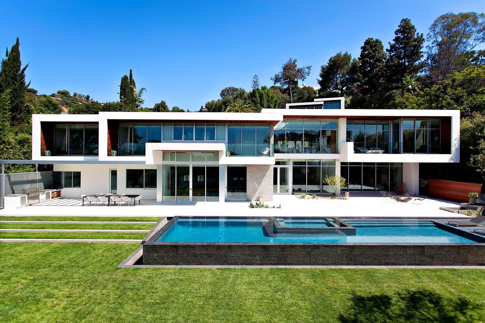 SB's Modern Tech Hills Home — photo 3