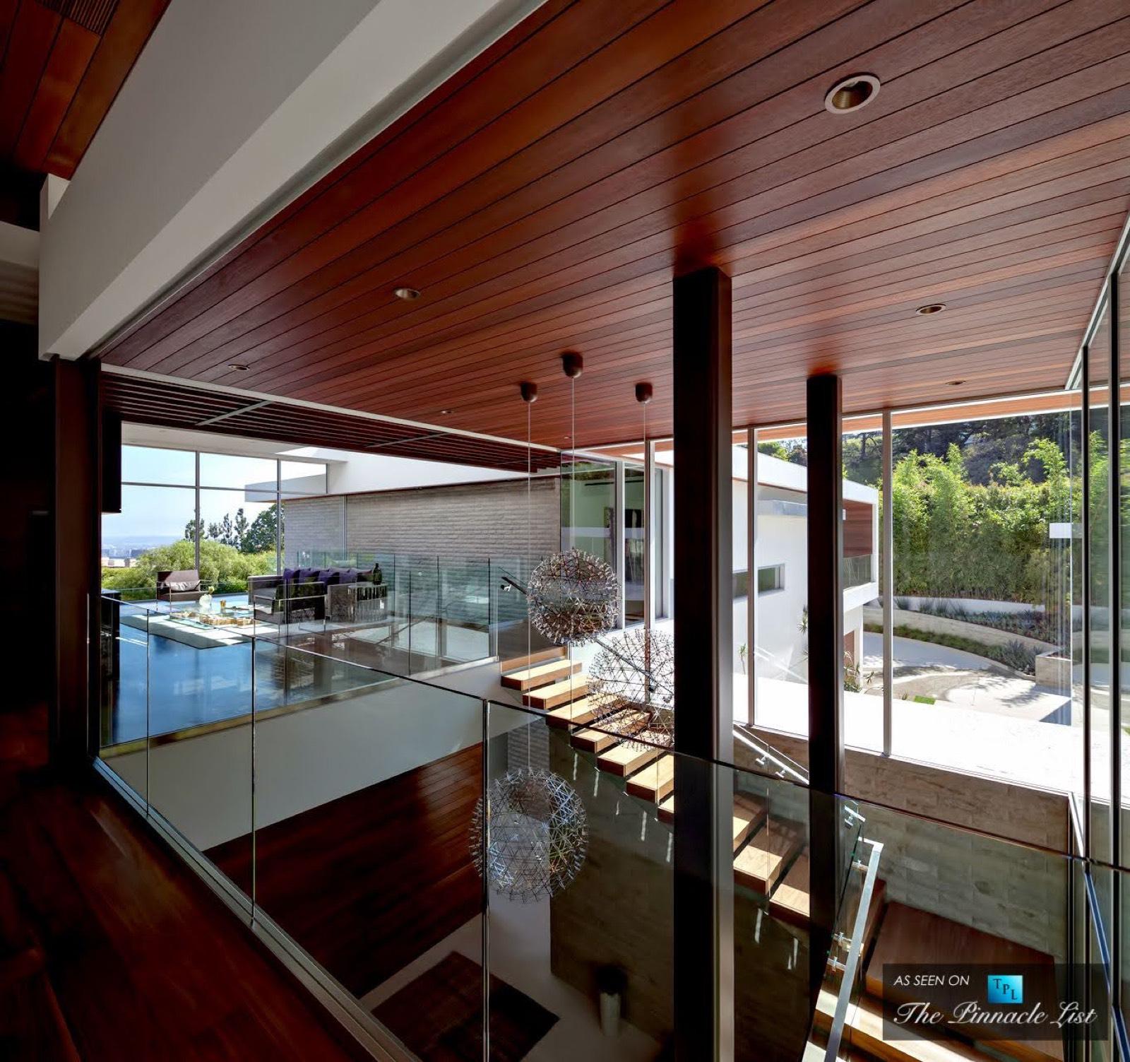 SB's Modern Tech Hills Home — photo 11