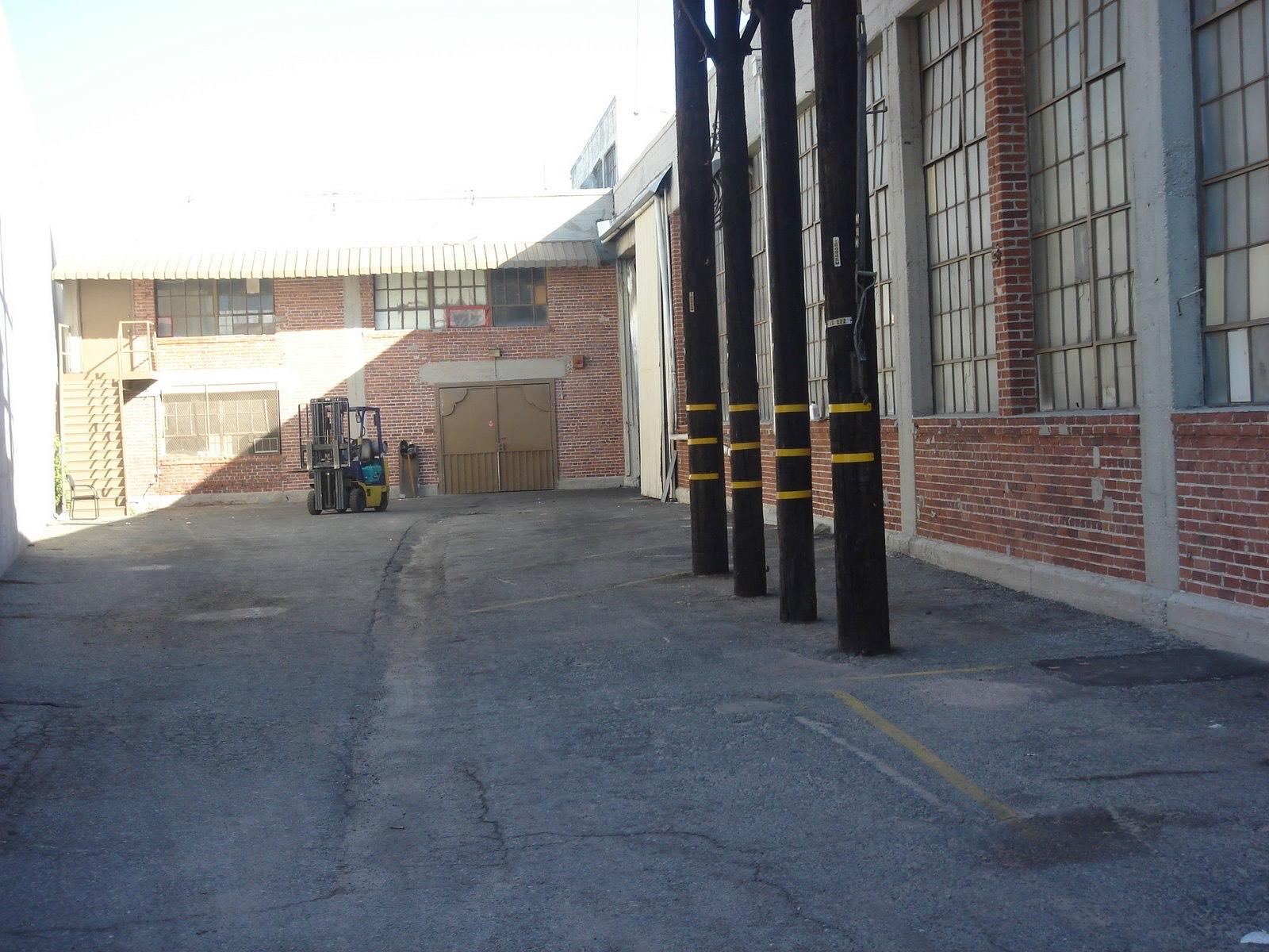 SCS WAREHOUSE — photo 9