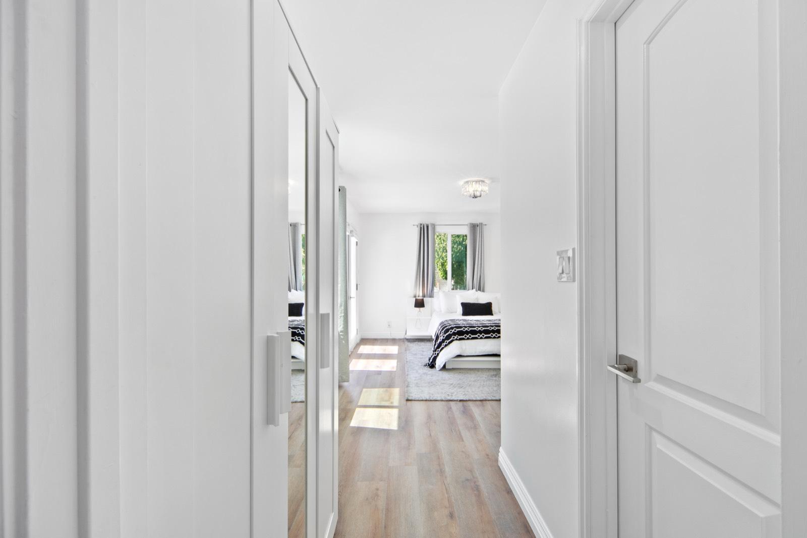 Seans Flores Home — photo 4