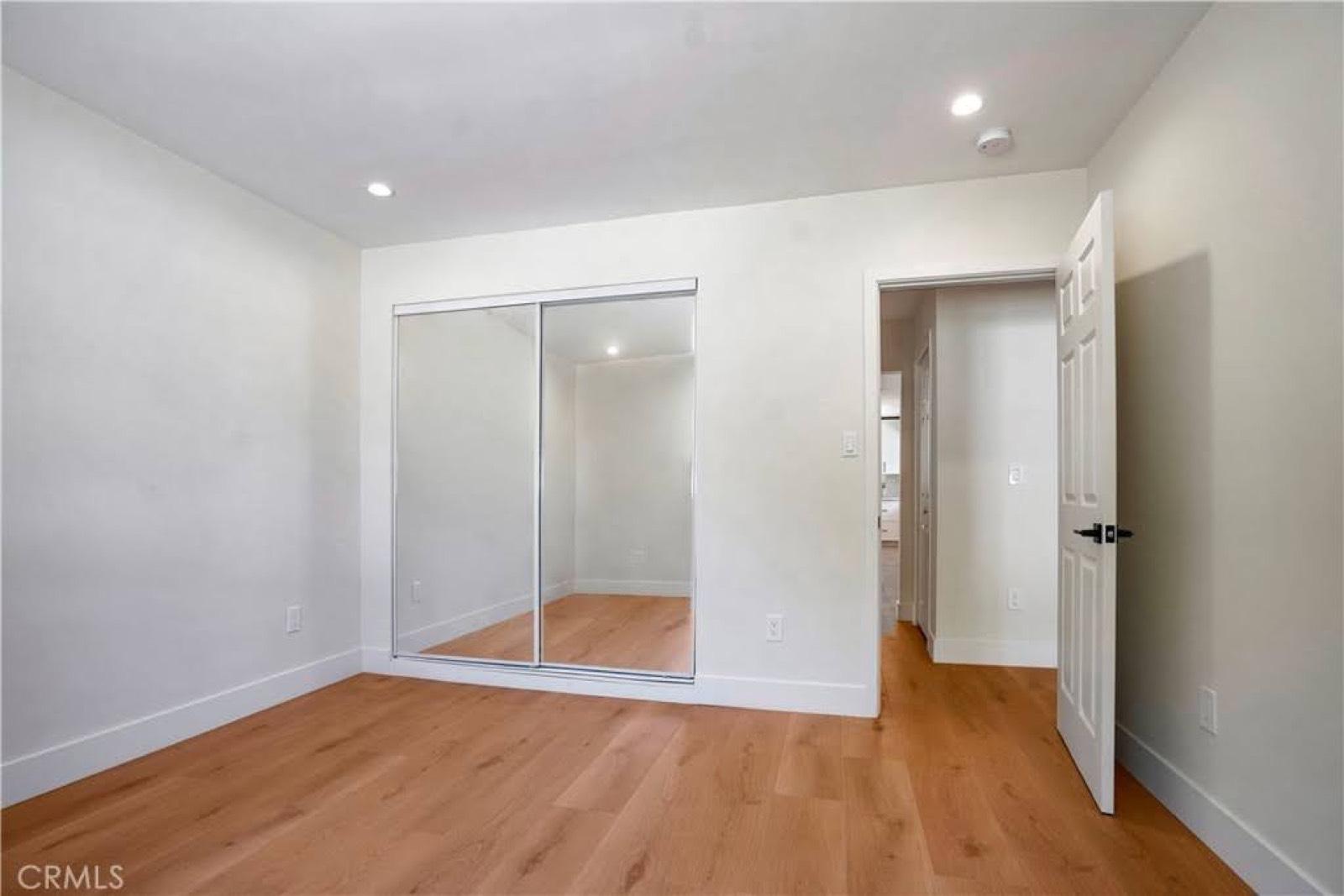 seans home cozy some empty rooms — photo 9