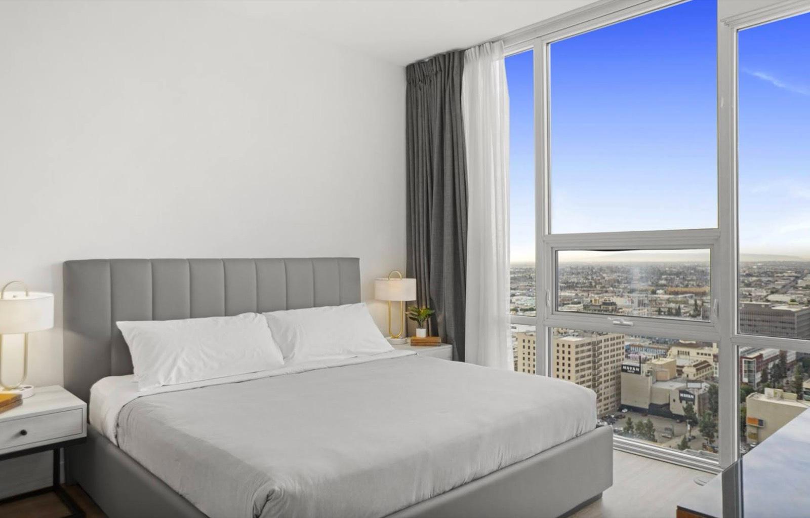 SG S L Downtown Modern Apartments — photo 11