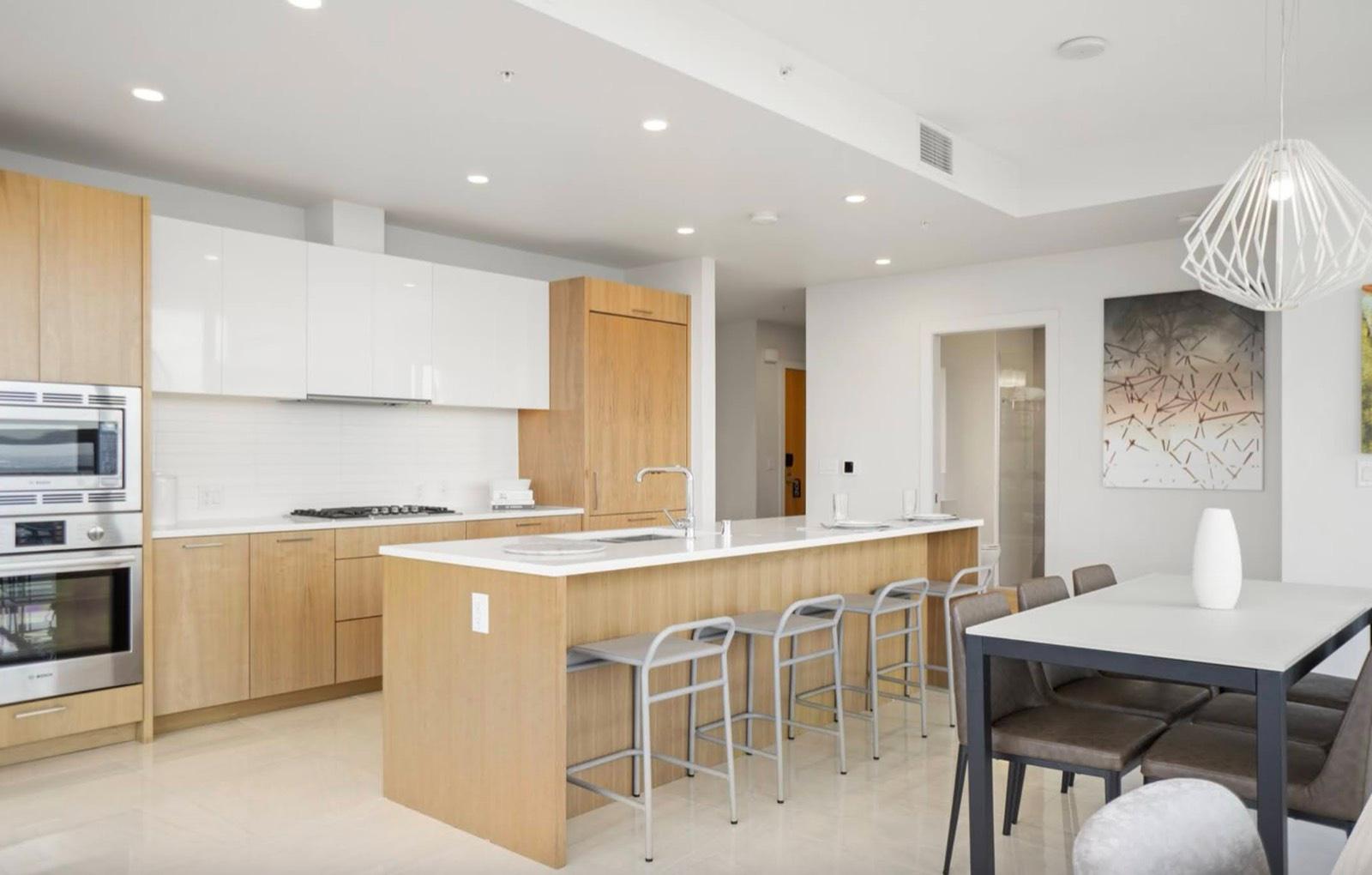 SG S L Downtown Modern Apartments — photo 12