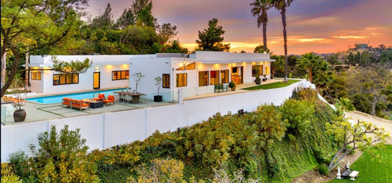 Shays Mulholland House — photo 1