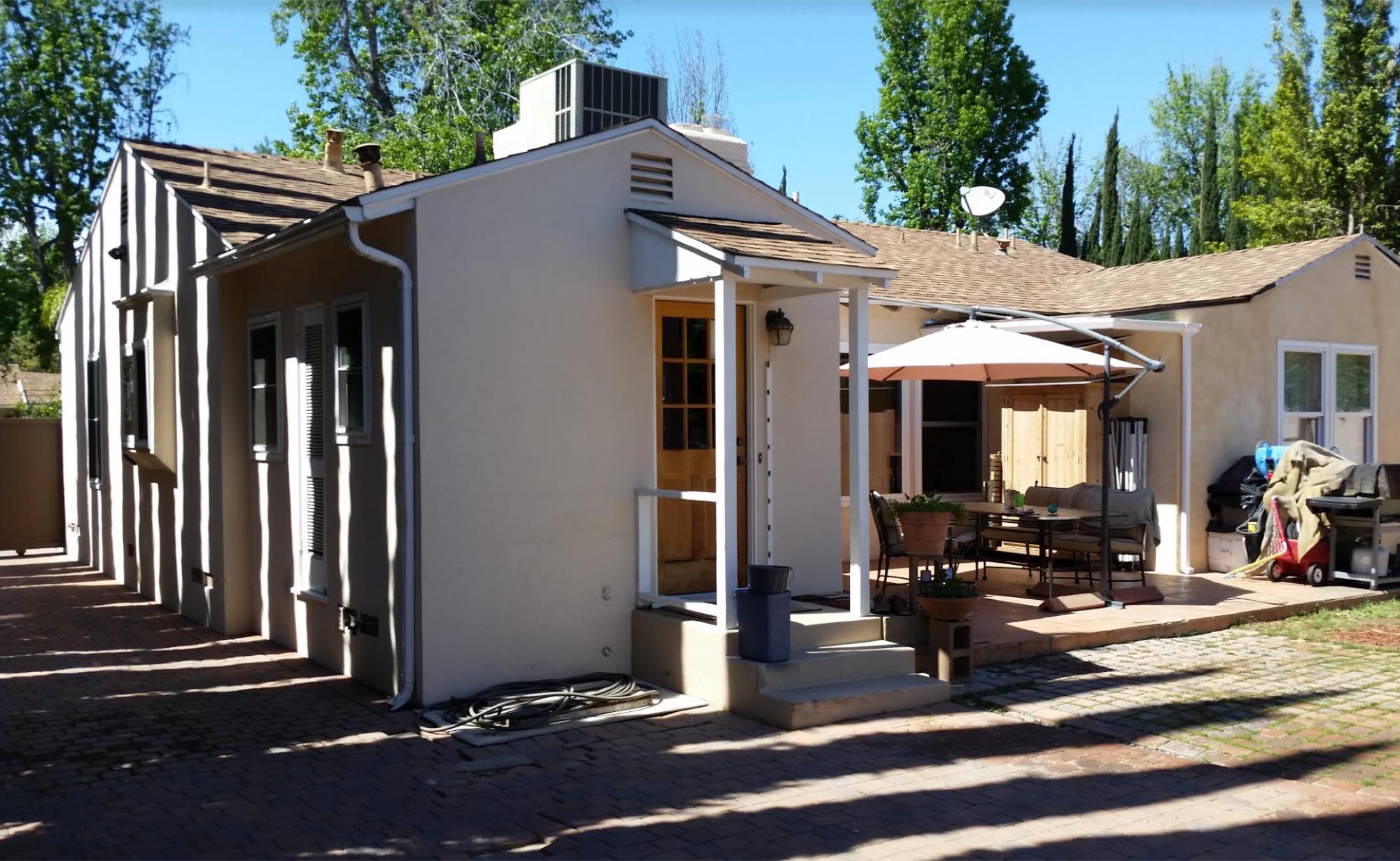 Sherman Oaks Cottage — photo 2