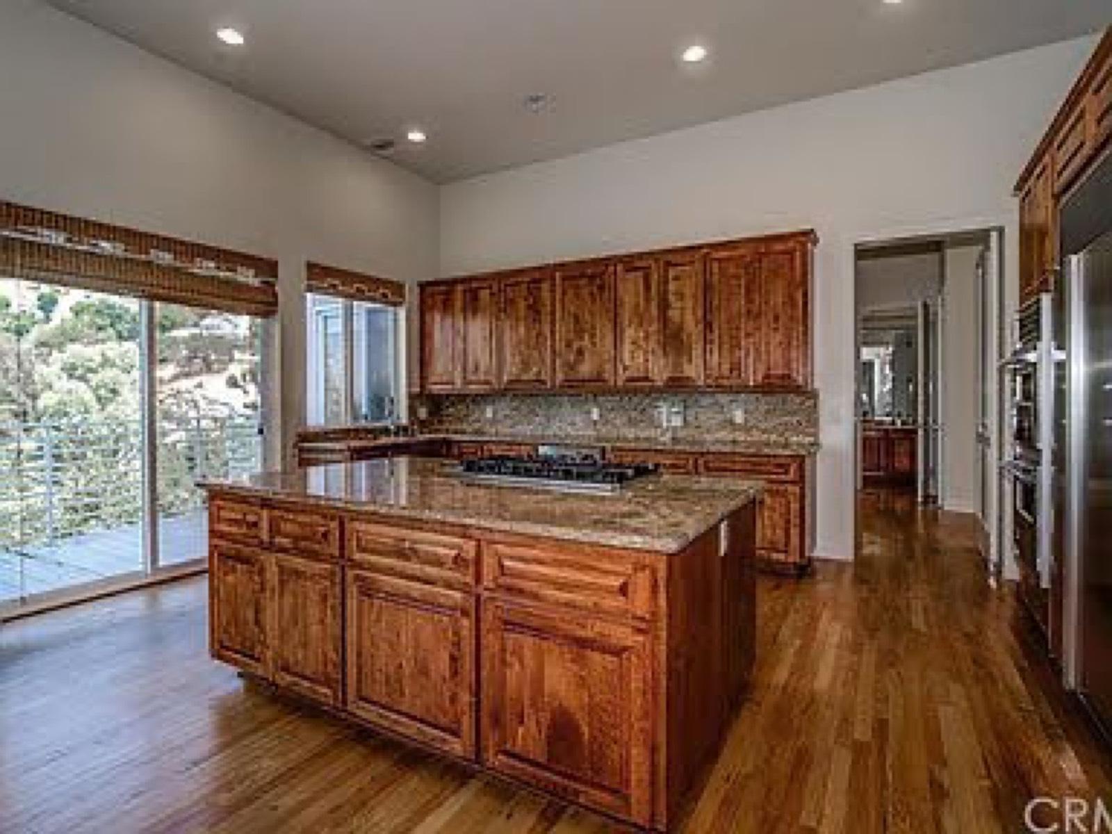 Sherman oaks hilltop -Mod — photo 5