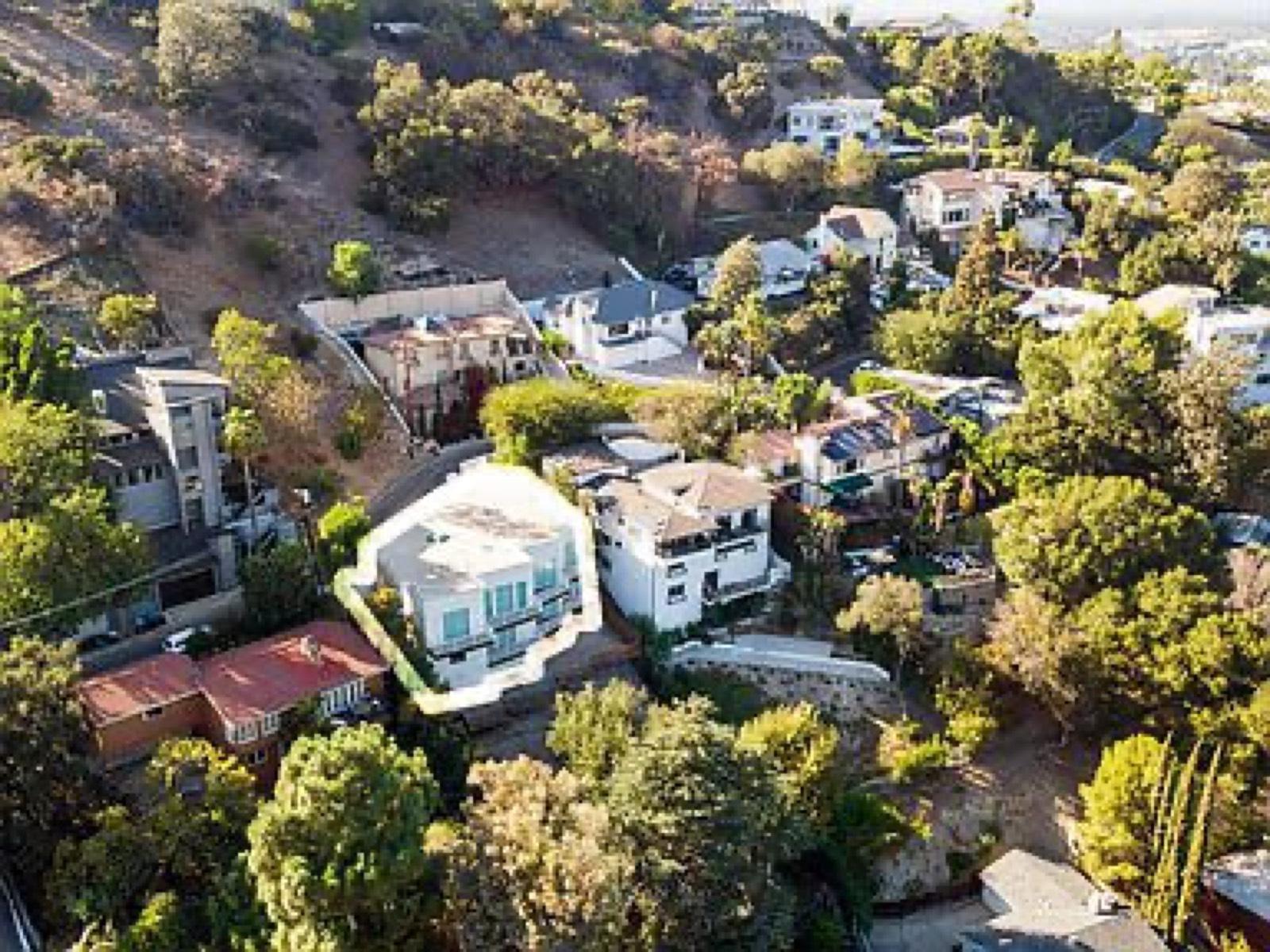 Sherman Oaks House march 20 — photo 11