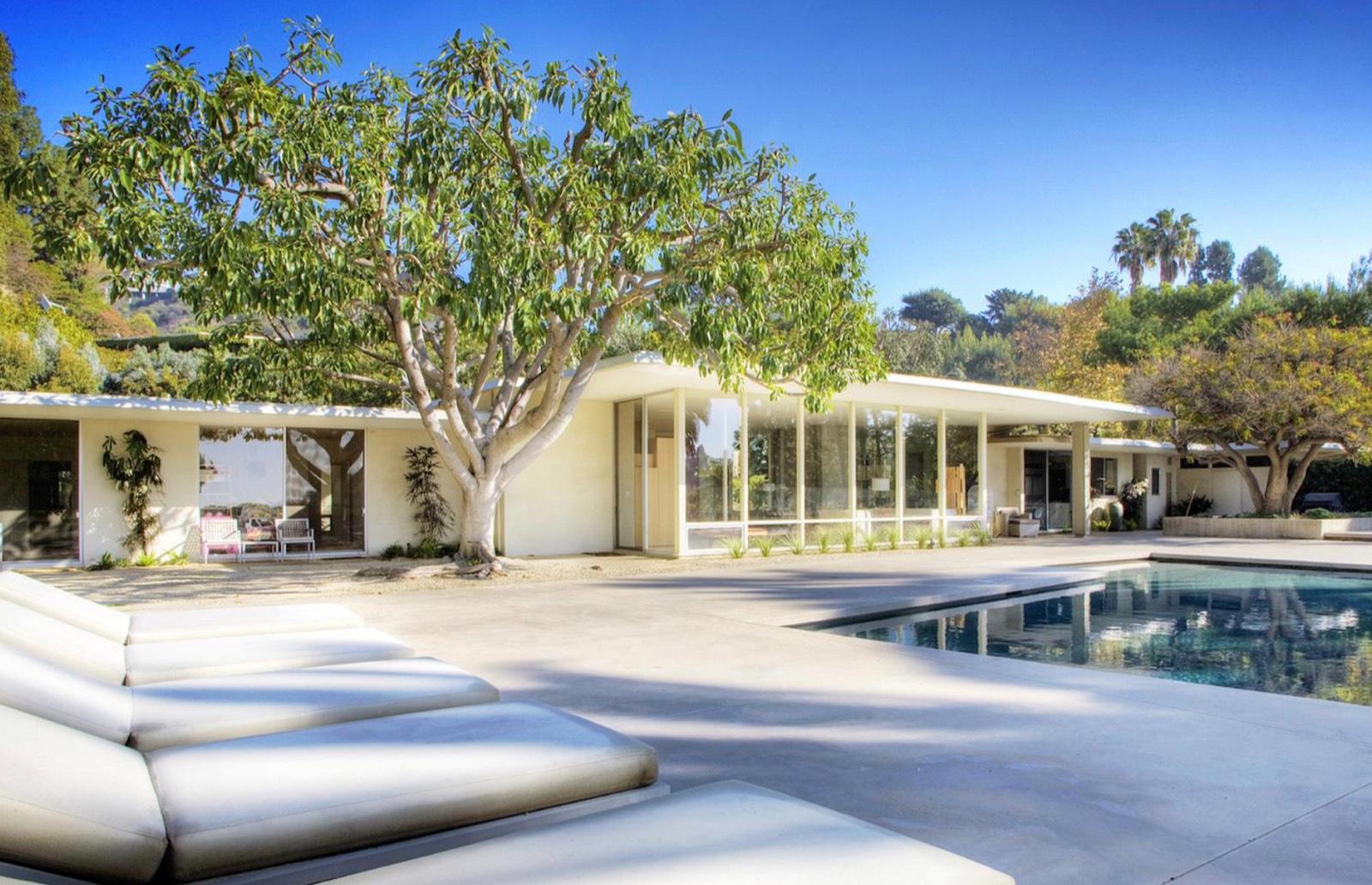 Simon's Midcentury Mod House — photo 4