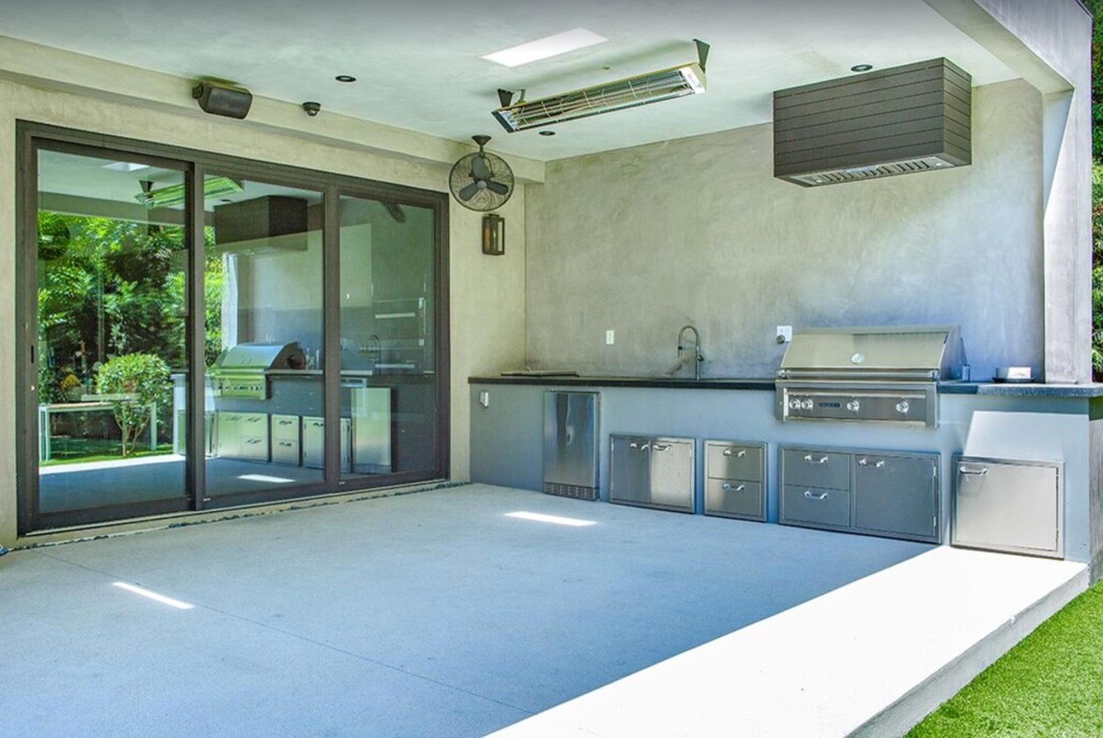 Sk's Valley Modern Home — photo 10