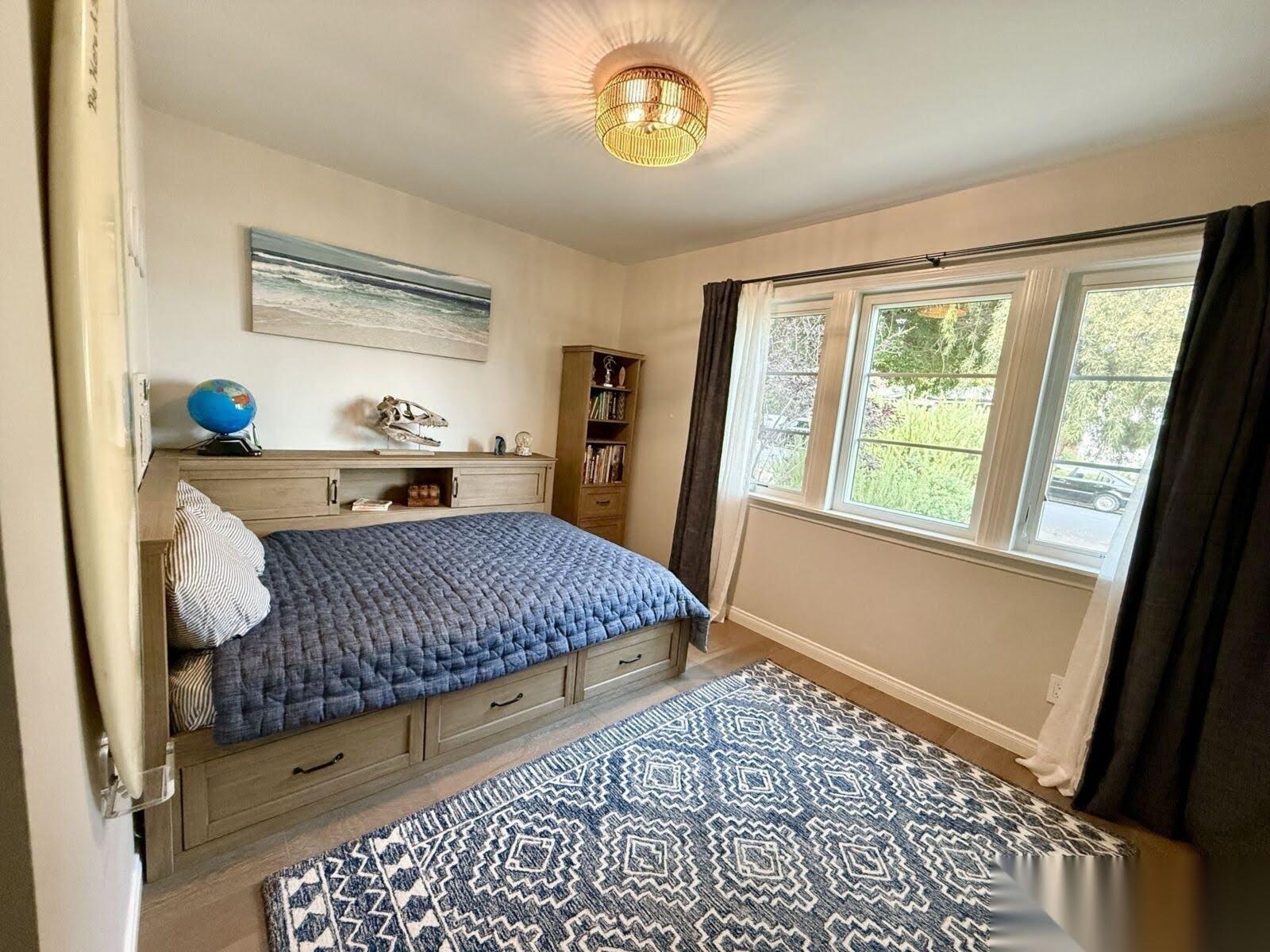 Small family Modern Home — photo 5