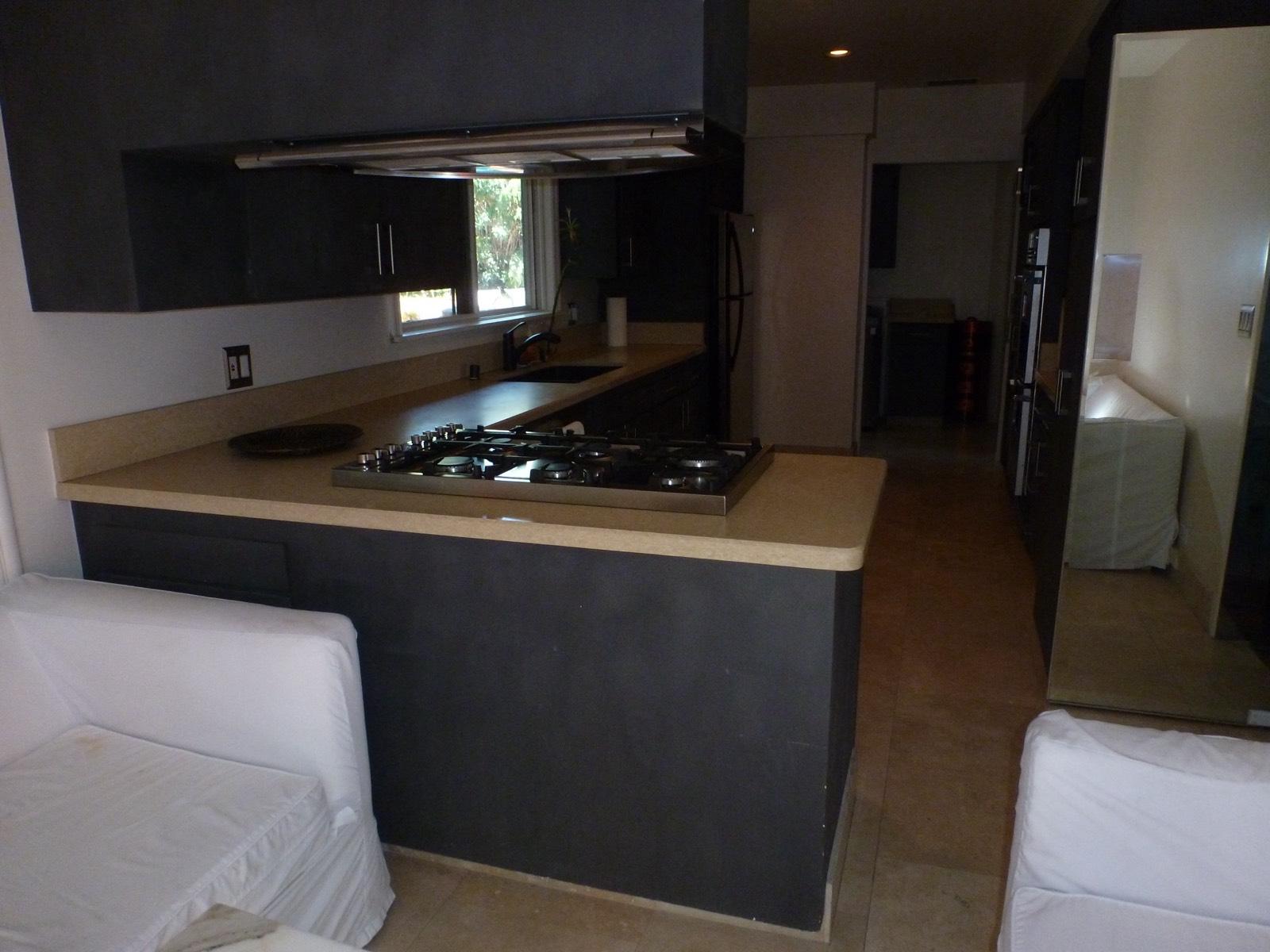 Small Sherman Oaks Home — photo 6