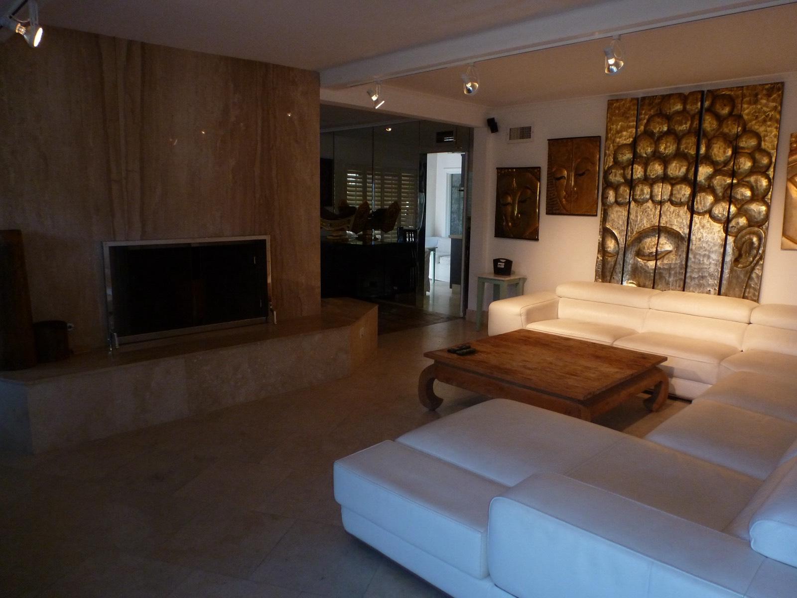 Small Sherman Oaks Home — photo 8