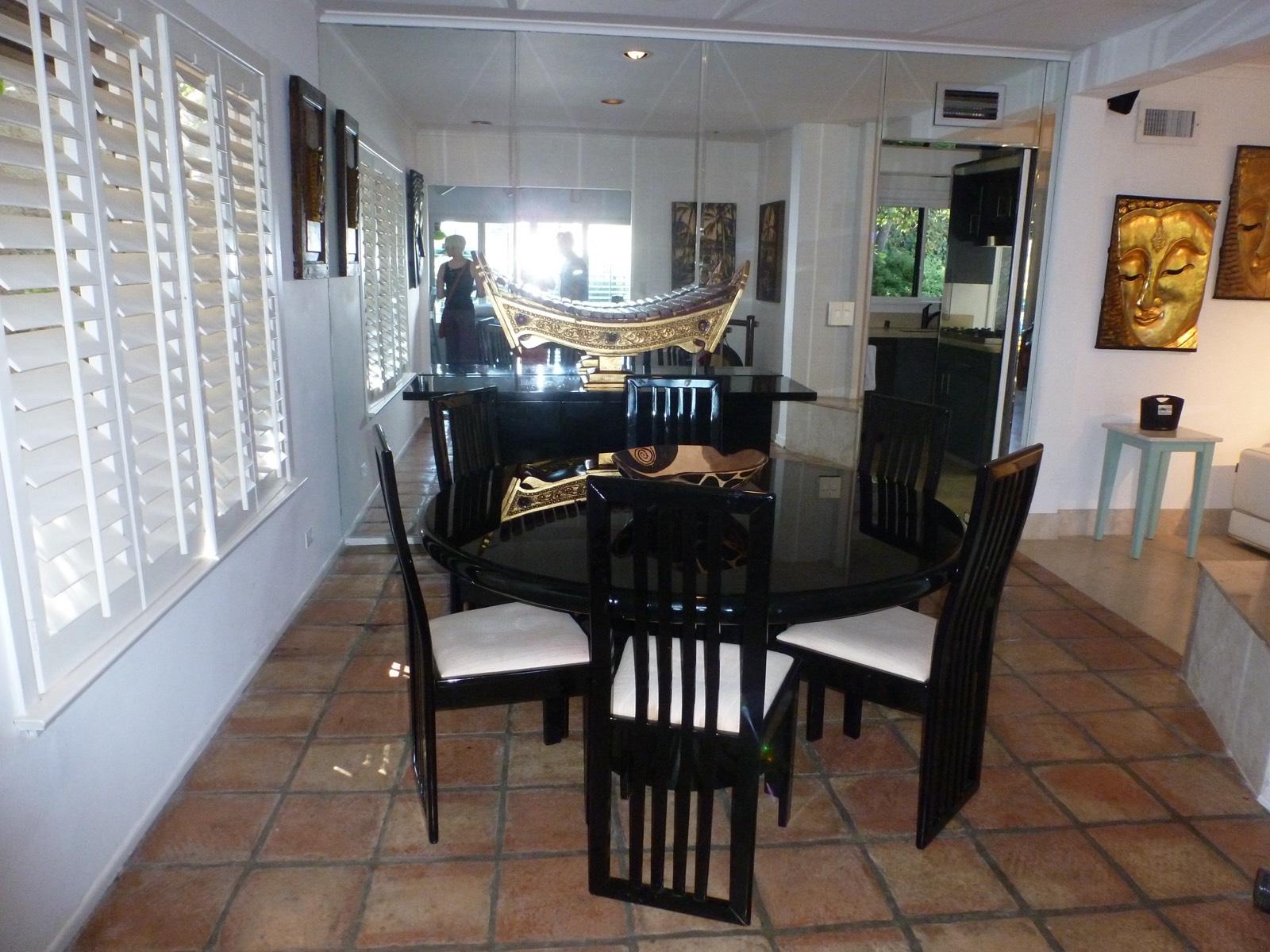 Small Sherman Oaks Home — photo 9