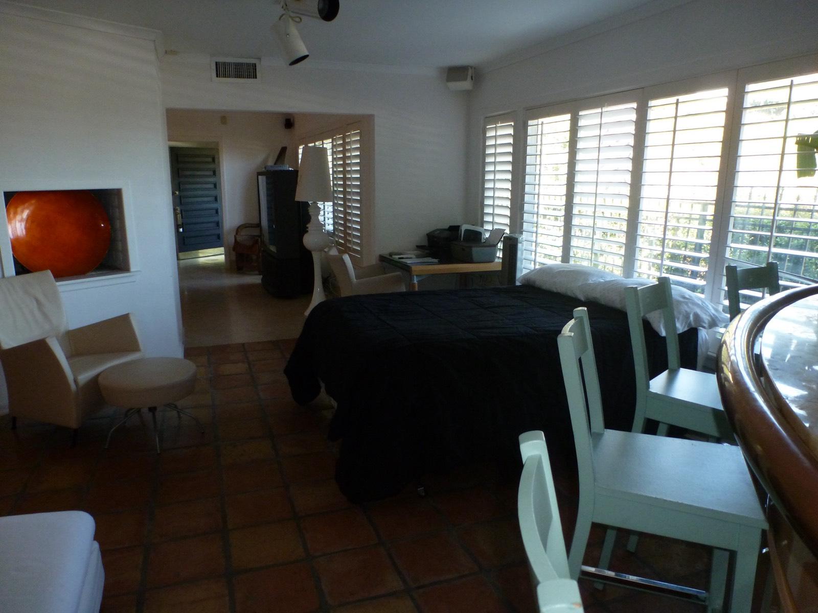 Small Sherman Oaks Home — photo 11
