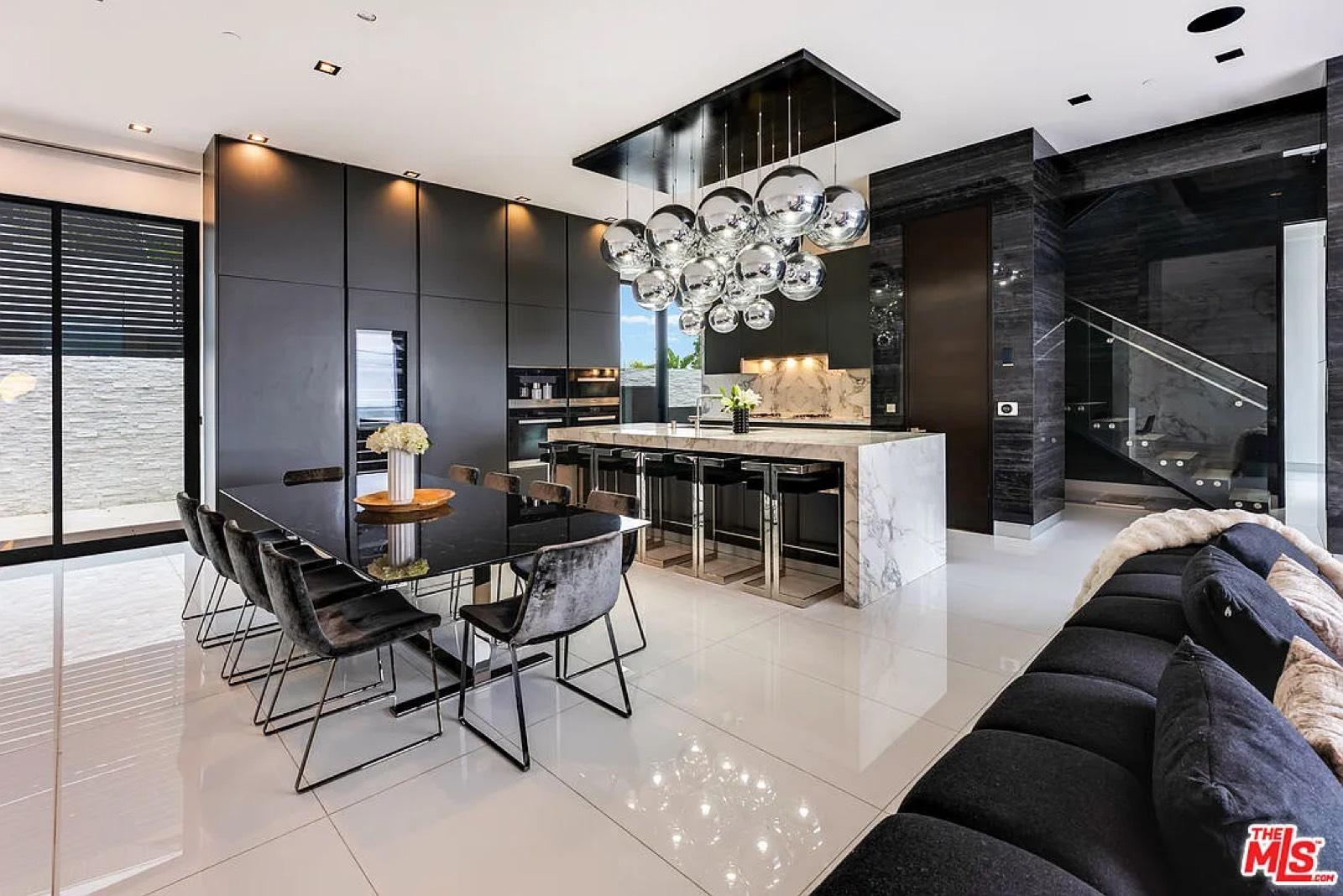 Snaazy Hollywood Hills Home — photo 11