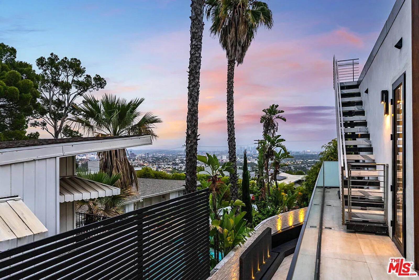 Snaazy Hollywood Hills Home — photo 6