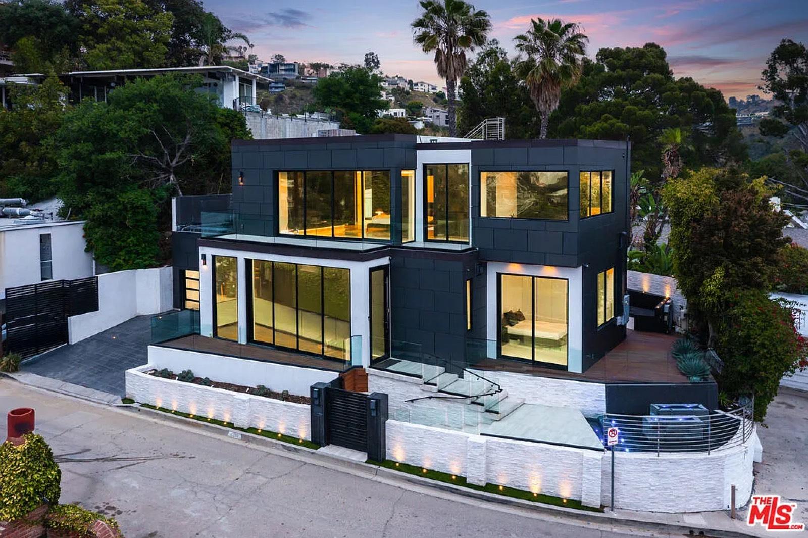 Snaazy Hollywood Hills Home — photo 7