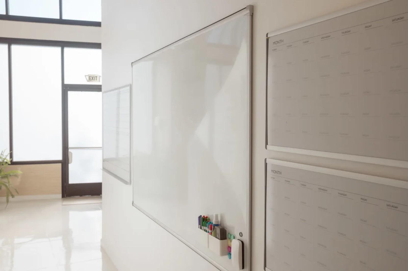 Spacious Brick Space — photo 7