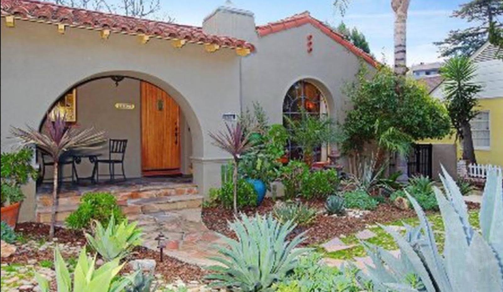 Spanish Colorful House — photo 1