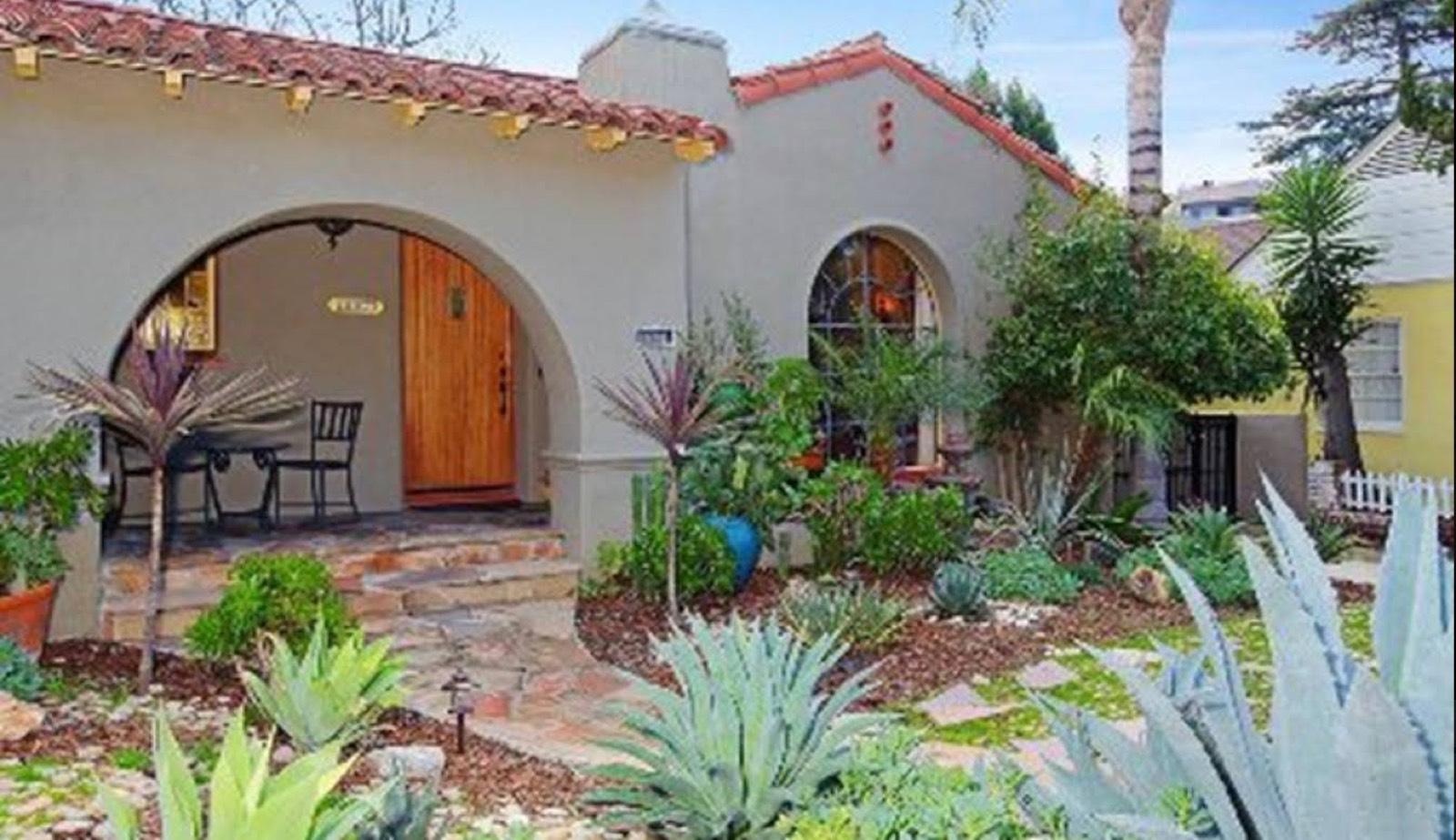 Spanish Colorful House — photo 2