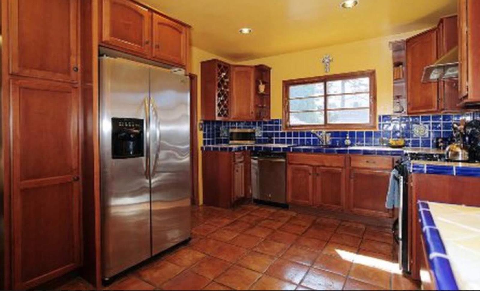 Spanish Colorful House — photo 7