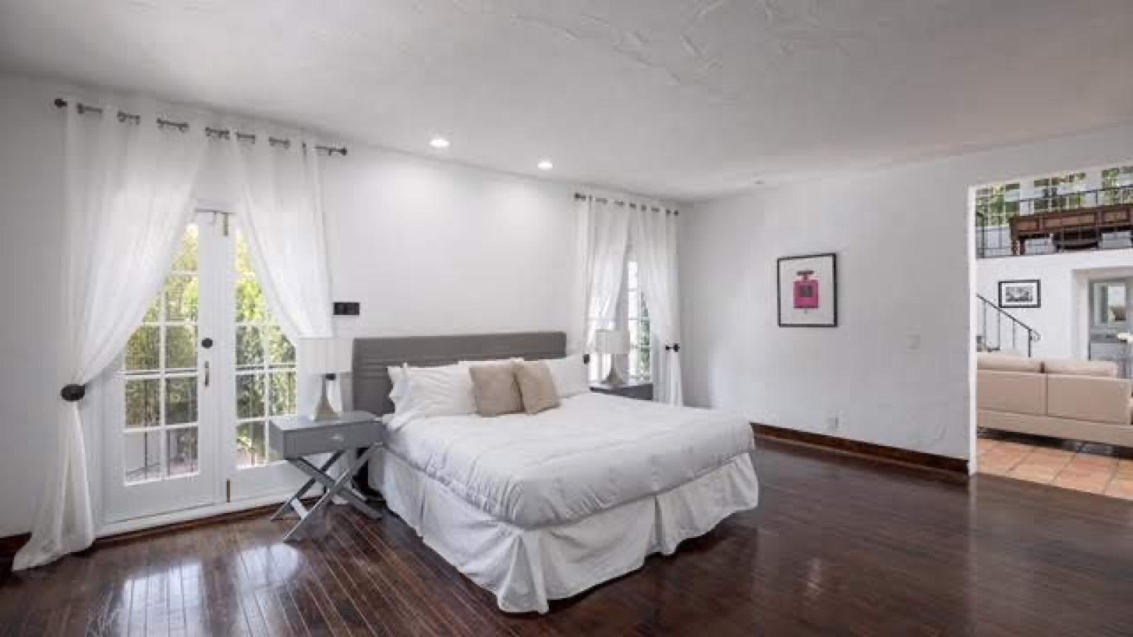 Spanish Style Hollywood House — photo 7