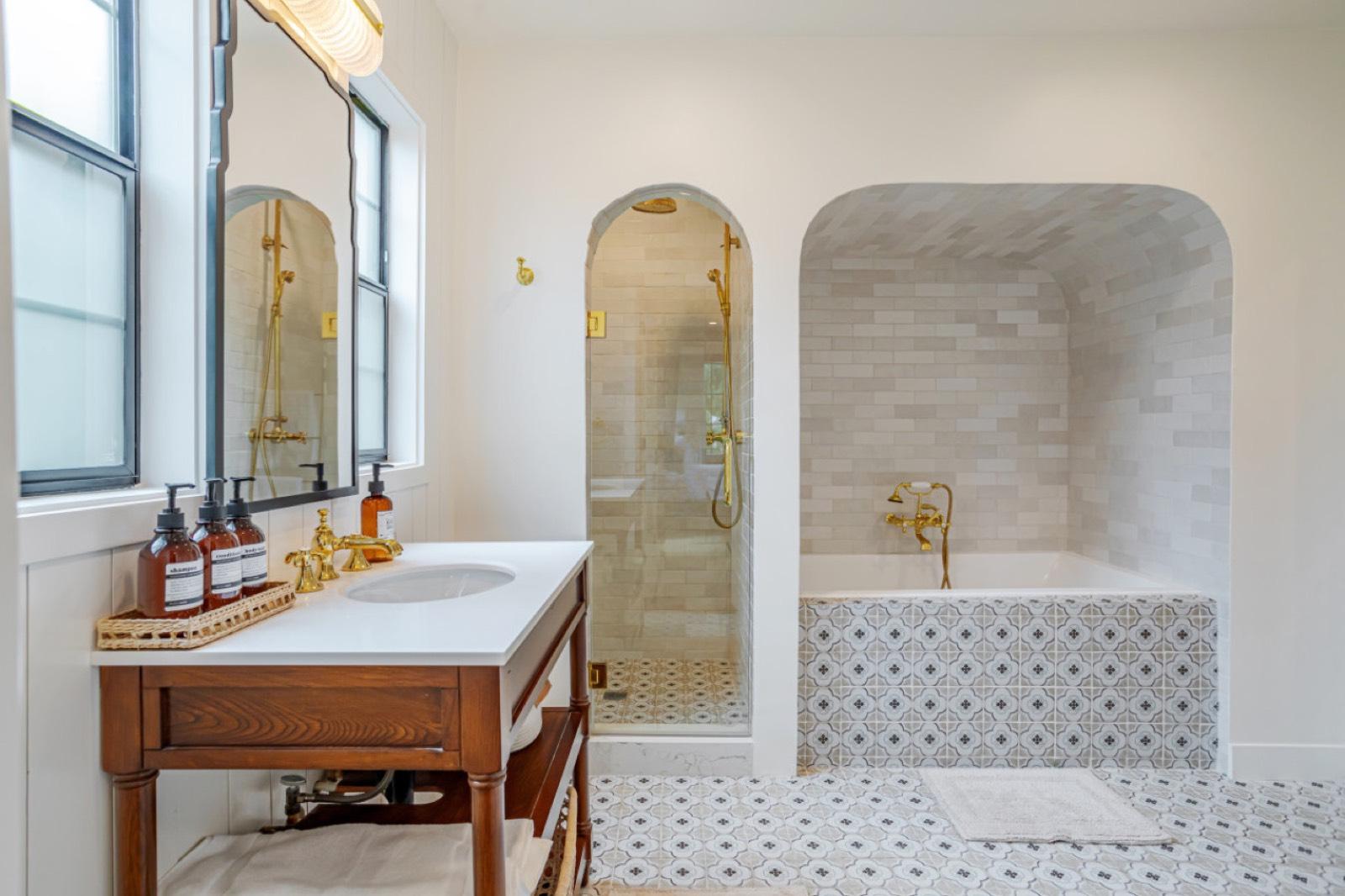 Spanish Style Home studio City — photo 3