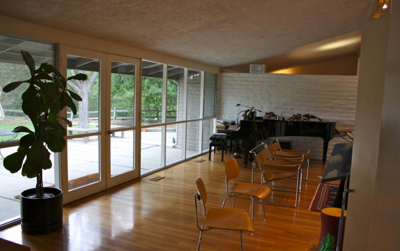 S.P.H Midcentury Home — photo 4