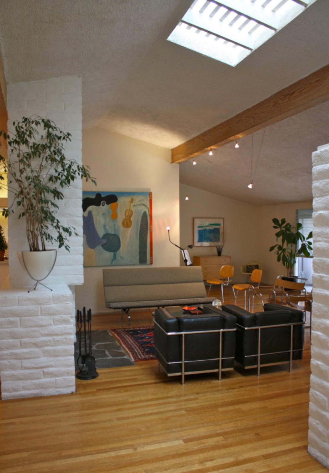 S.P.H Midcentury Home — photo 6