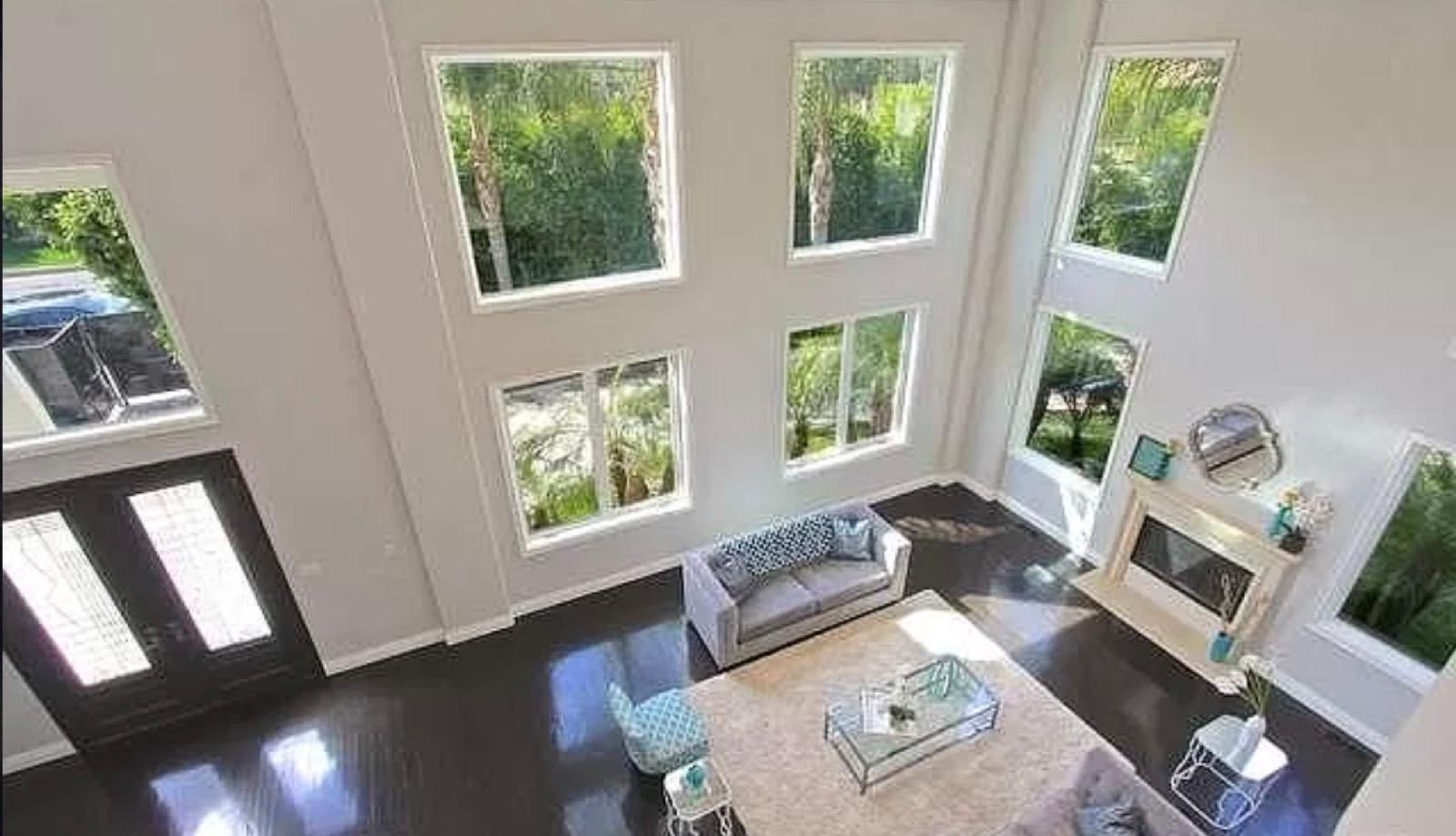SP's Bright and Tall Home — photo 12