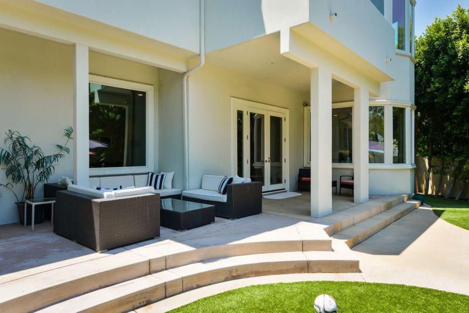 SP's Valley Light and Bright home — photo 4