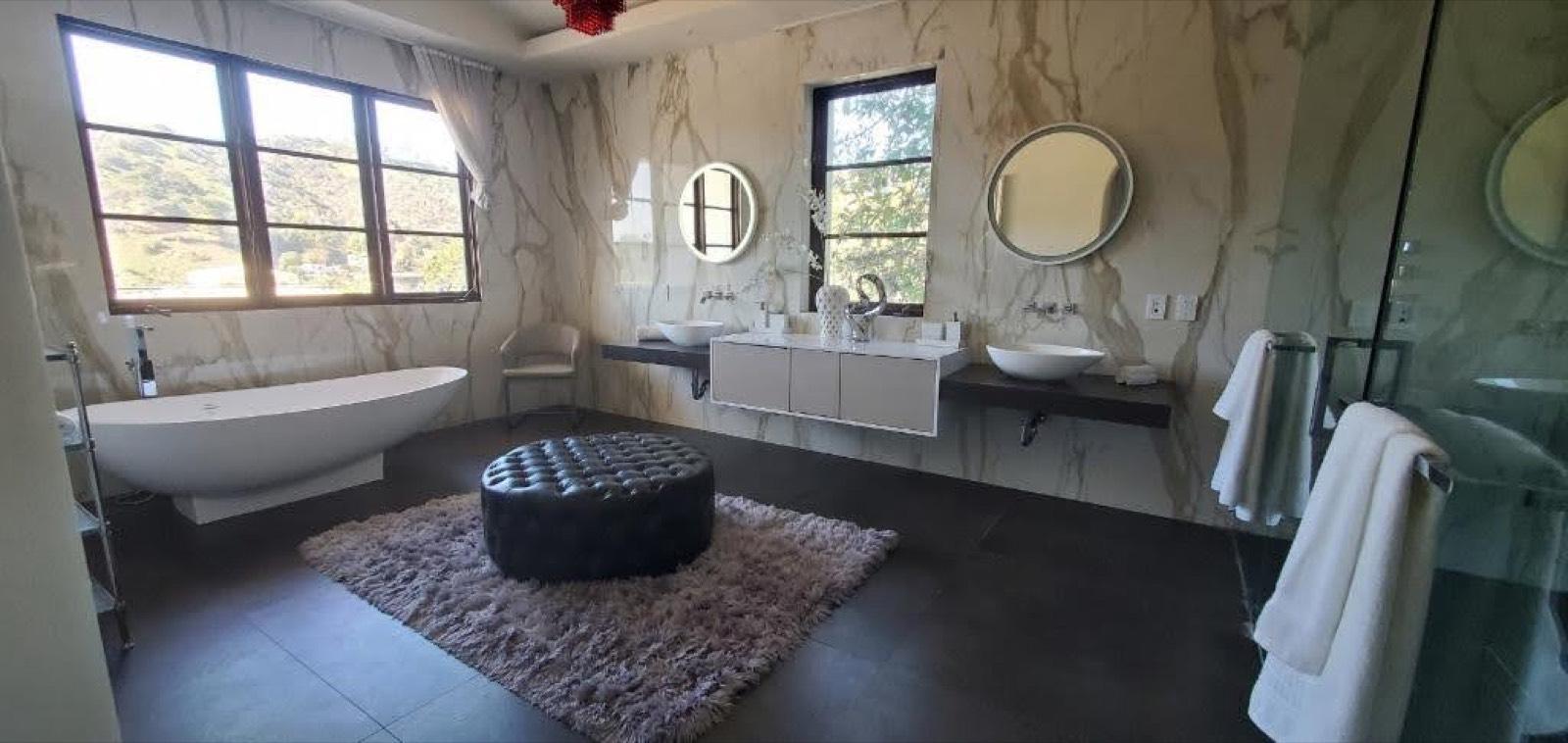 SR Hollywood View house — photo 11