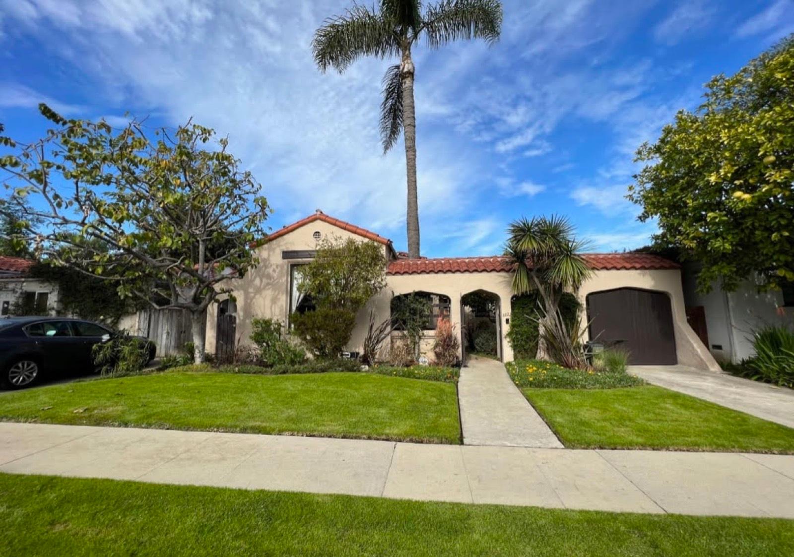 SR's Spanish Bungalow Charmer — photo 1