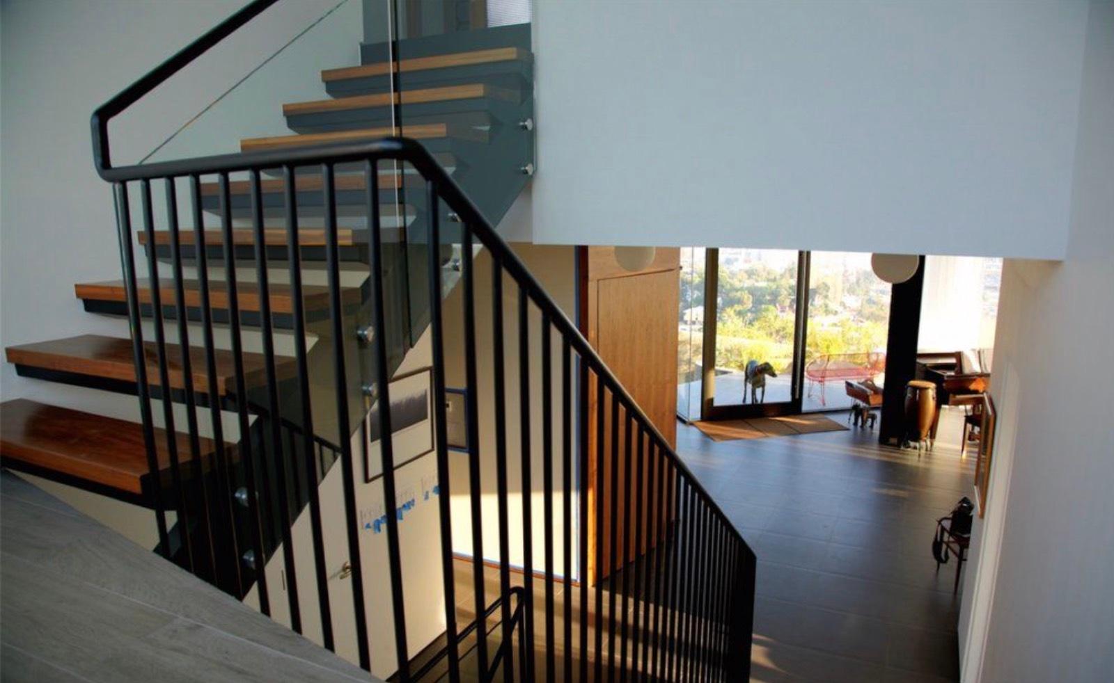 SR's Mulholland View House — photo 11