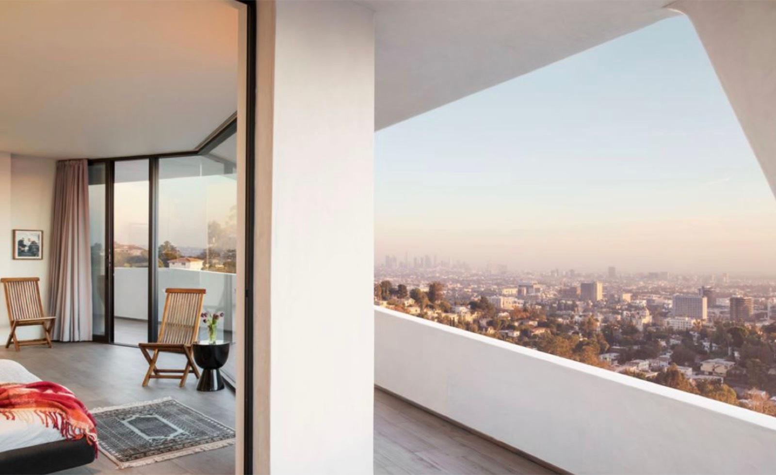 SR's Mulholland View House — photo 9