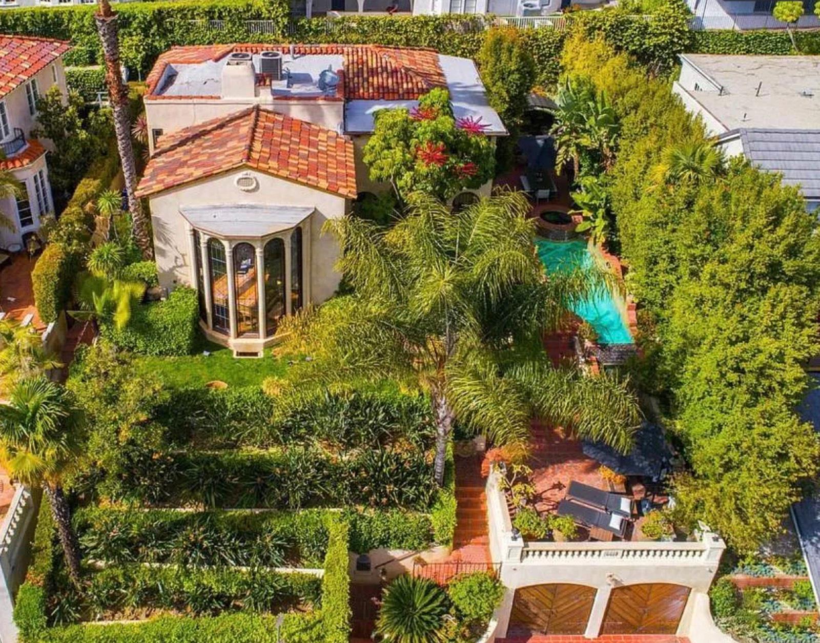 S's Classic Hollywood Look home — photo 3