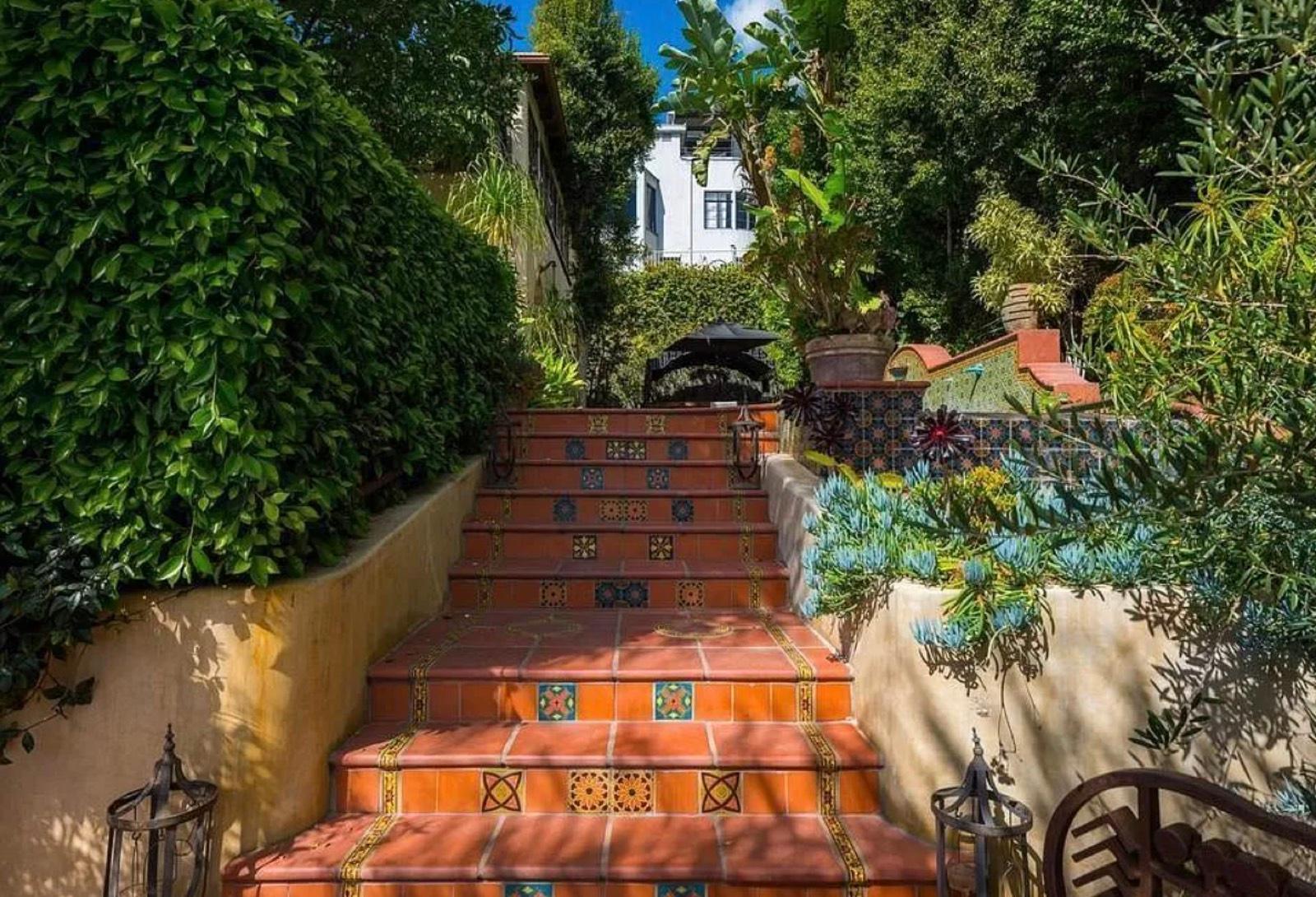 S's Classic Hollywood Look home — photo 7