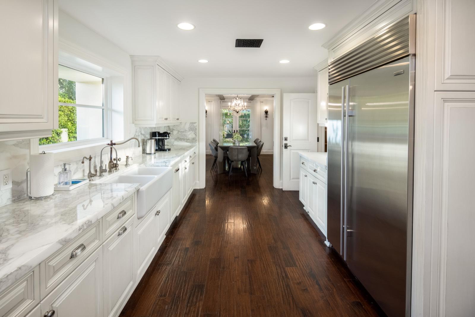 S's Mediterranean Modern Estate — photo 7