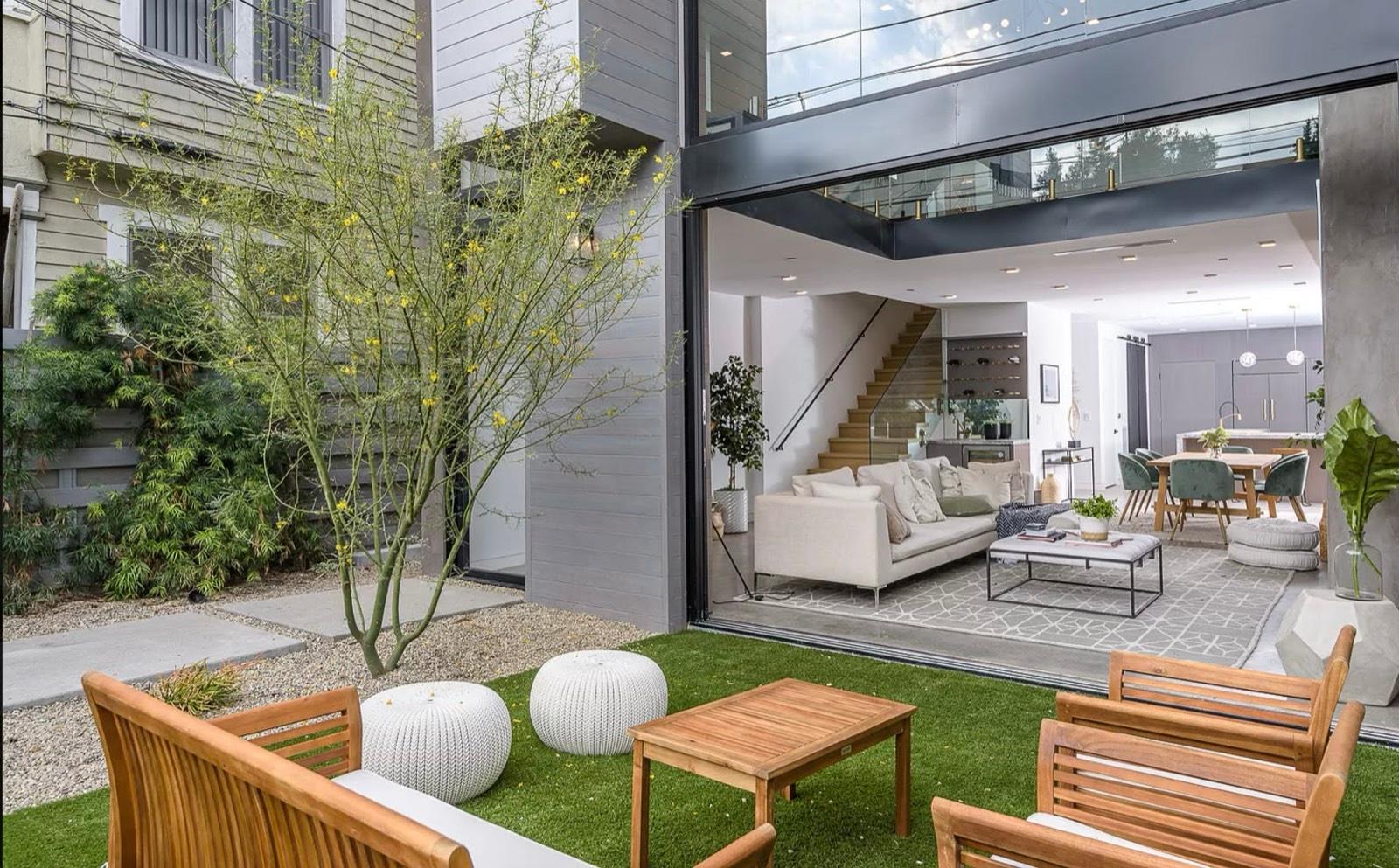 S’s Modern box home — photo 2