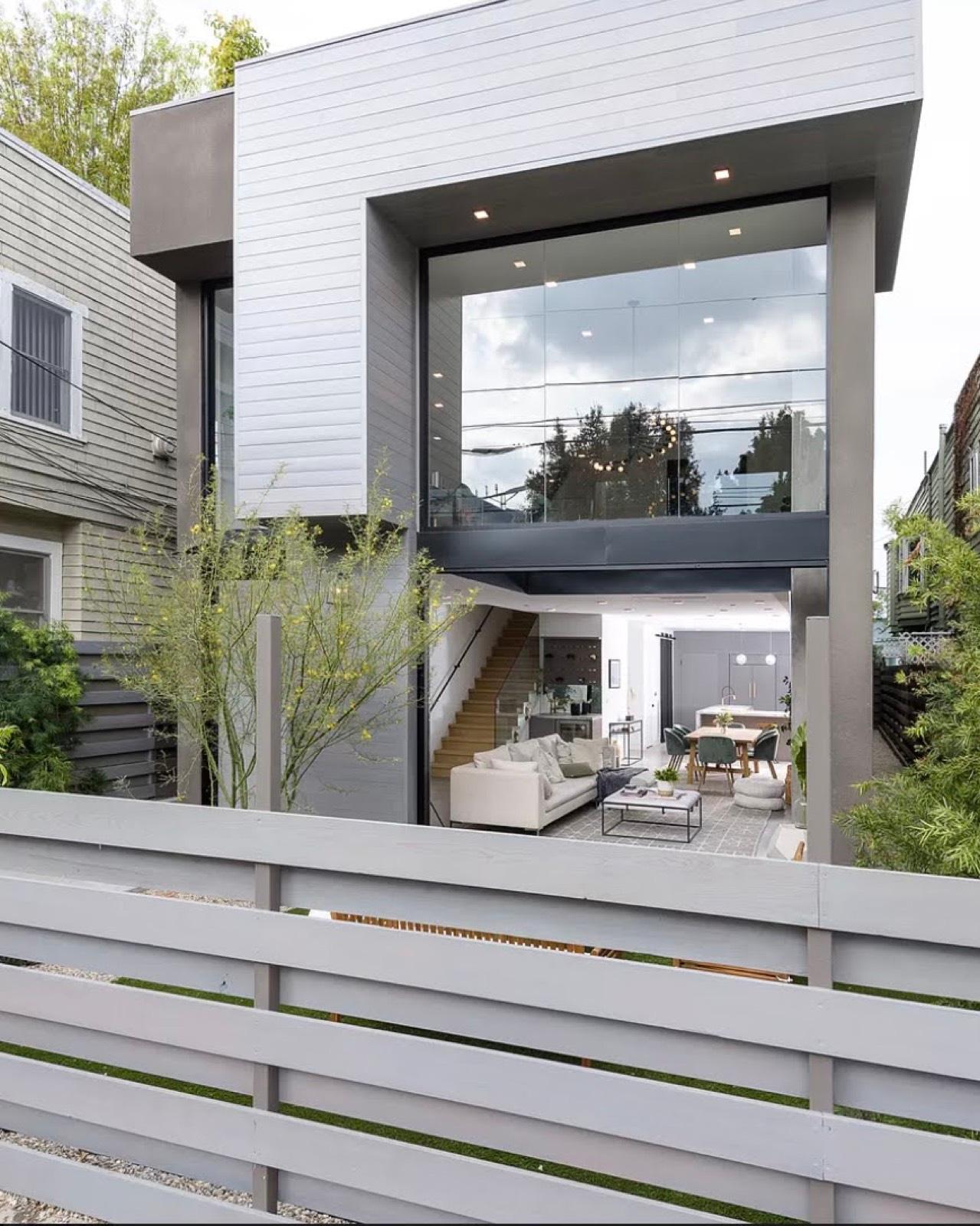 S’s Modern box home — photo 1