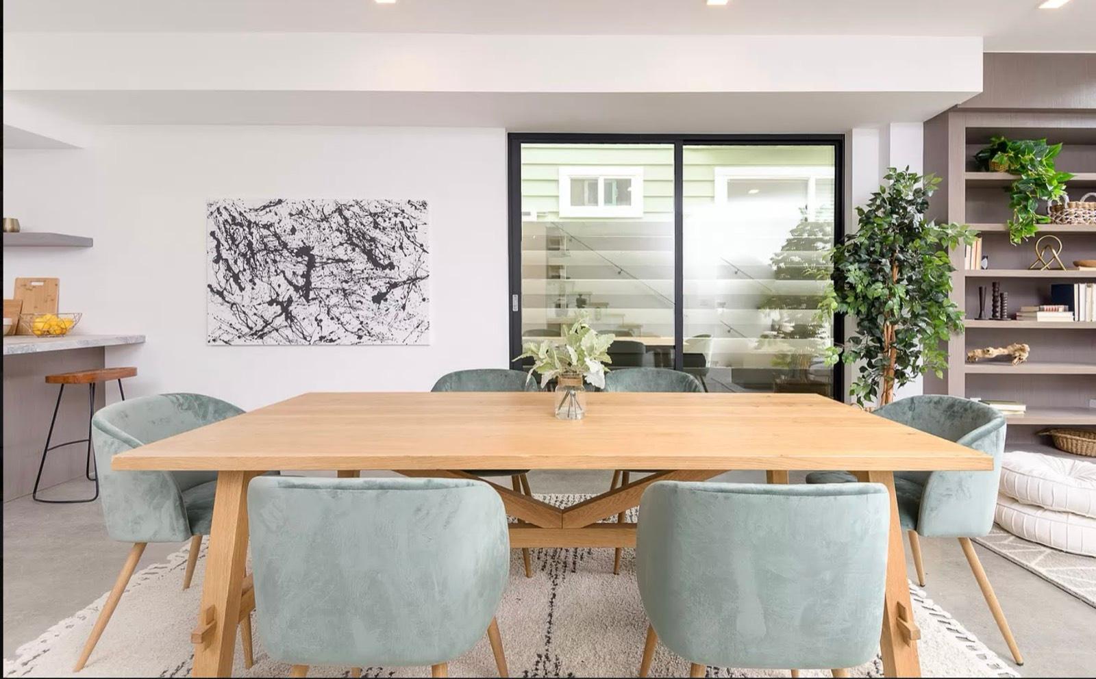 S’s Modern box home — photo 8