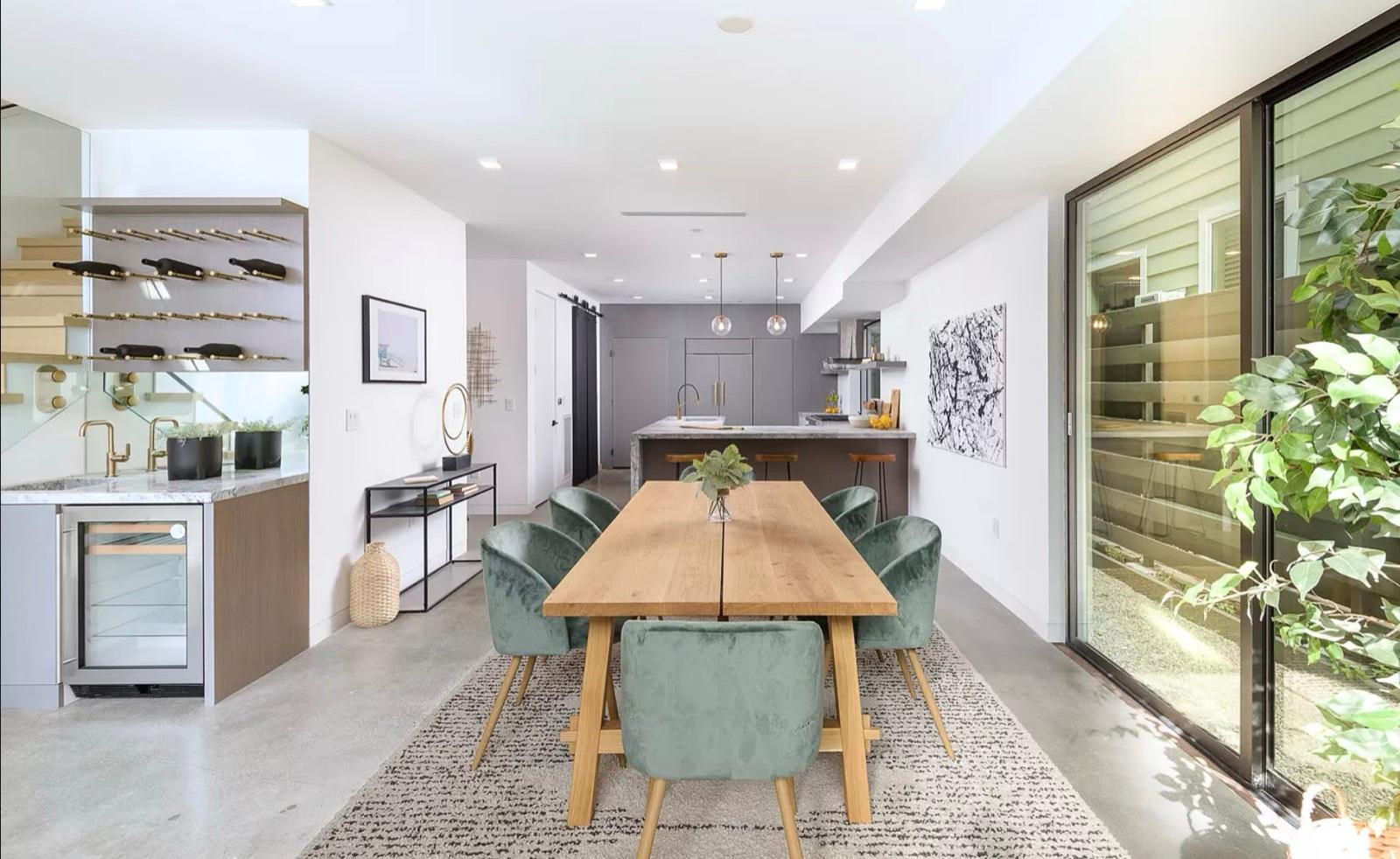 S’s Modern box home — photo 9