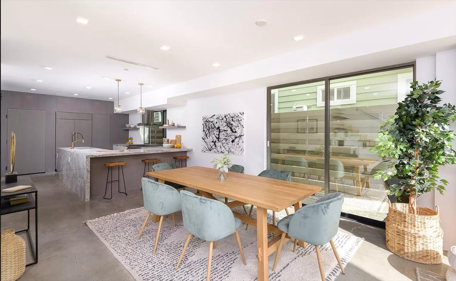 S’s Modern box home — photo 10