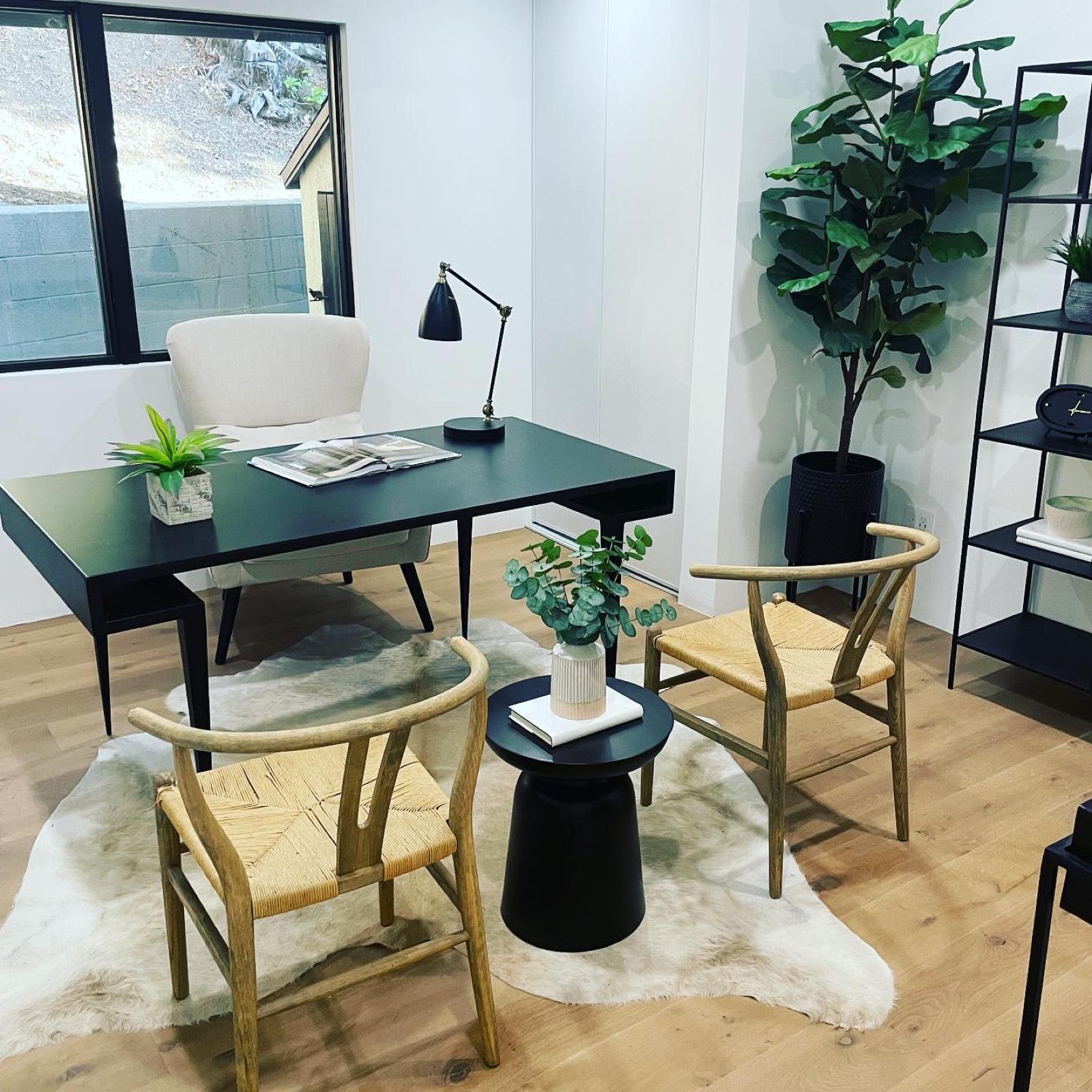 S's Modern Bright Chic Home — photo 8