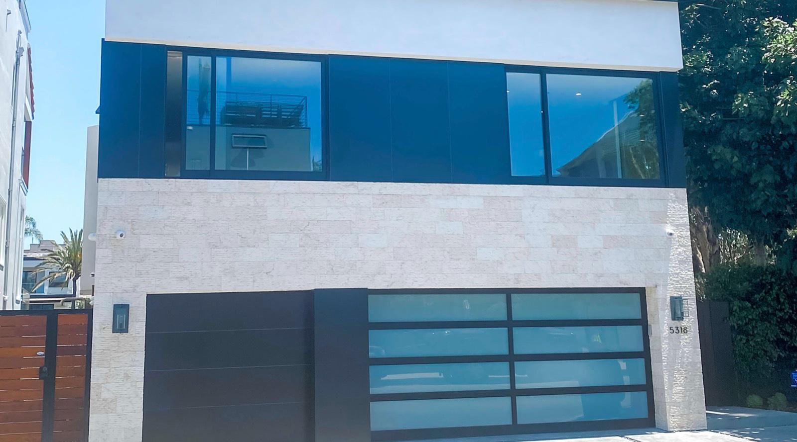 S's Modern Marina View Home — photo 12