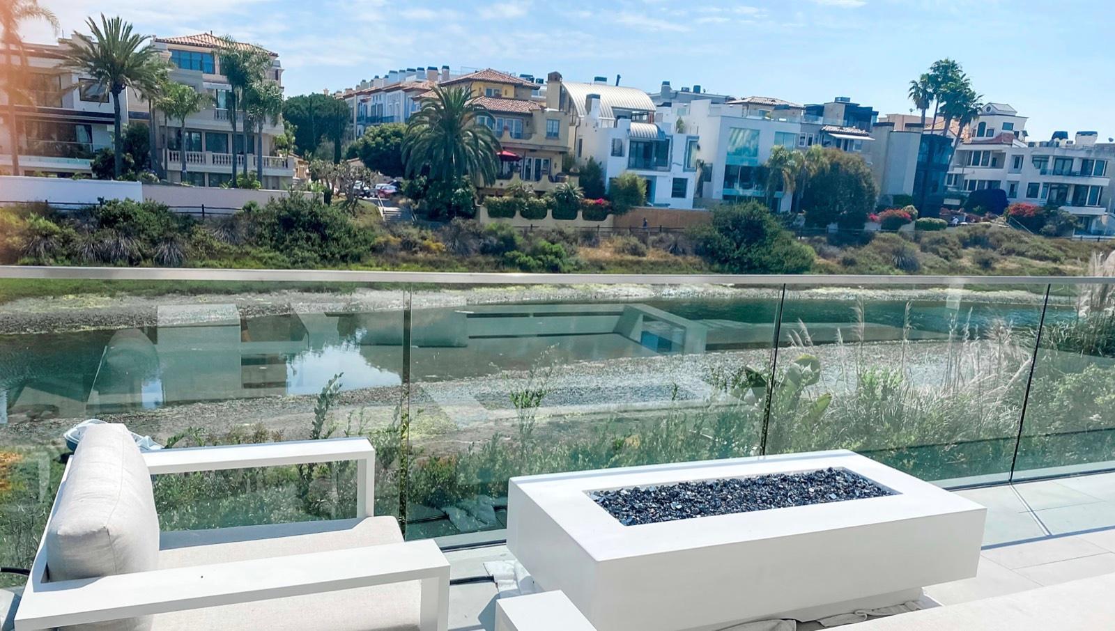 S's Modern Marina View Home — photo 5